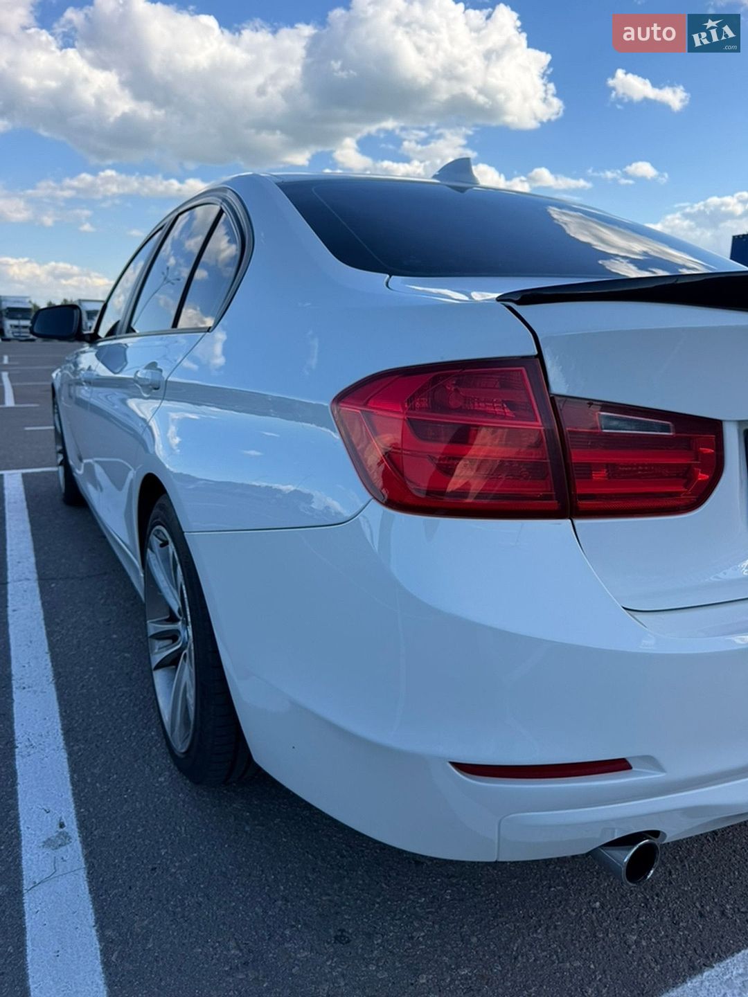 BMW 3 Series 2013 VIN WBA3D3C51EK153988 фото оголошення 11 з 47