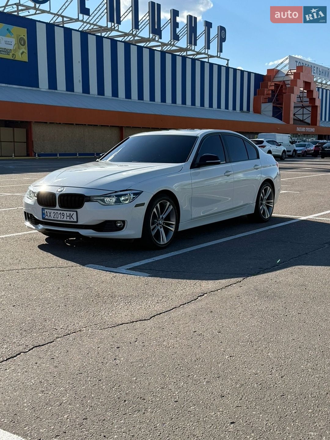 BMW 3 Series 2013 VIN WBA3D3C51EK153988 фото оголошення 2 з 47