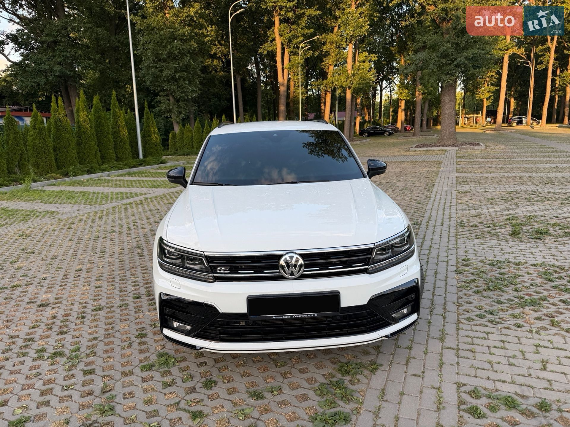 Volkswagen Tiguan 2020 VIN WVGZZZ5NZLW903836 фото оголошення 8 з 28
