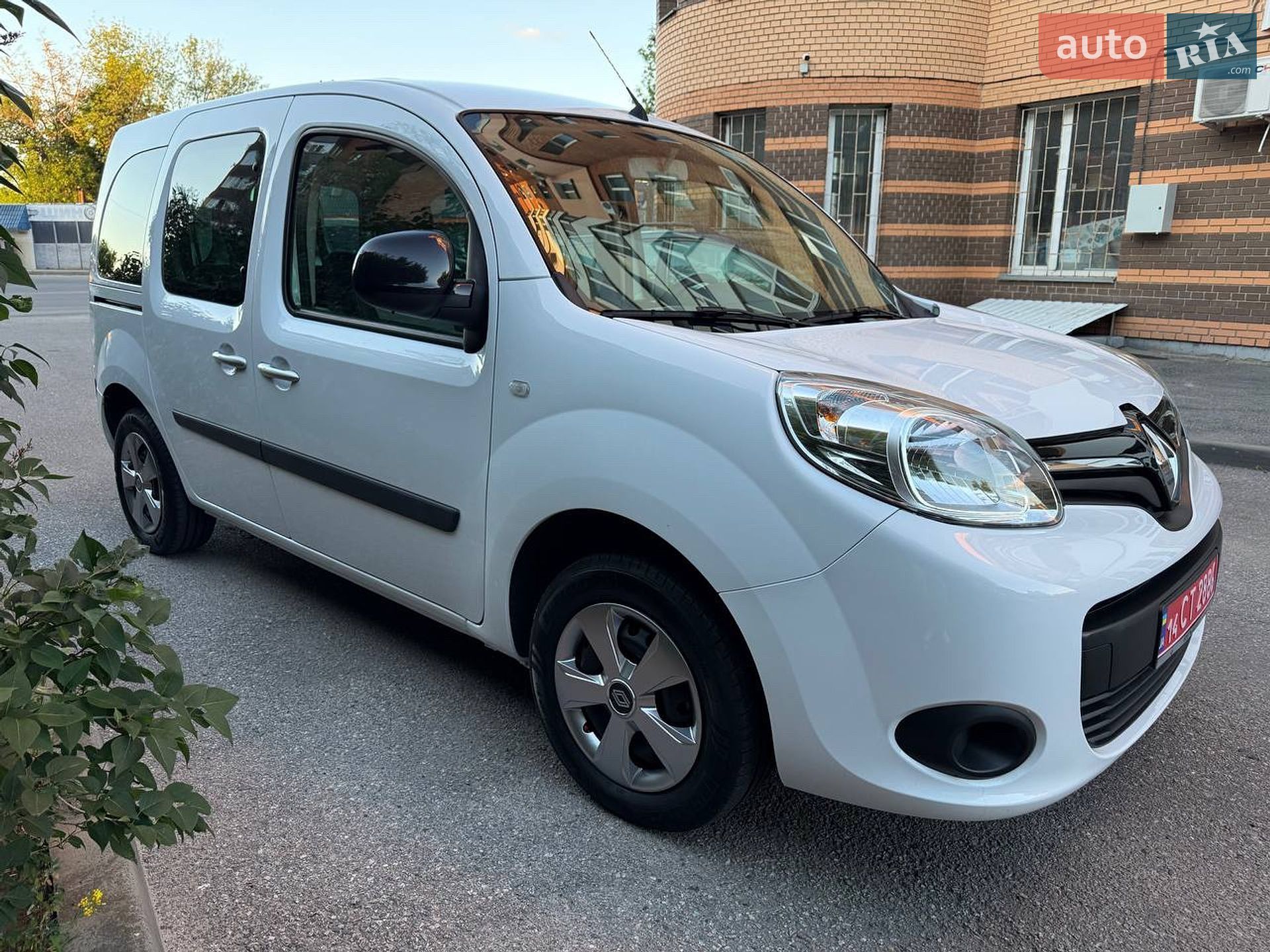 Renault Kangoo 2020 VIN VF1WK000765902143 фото оголошення 4 з 28