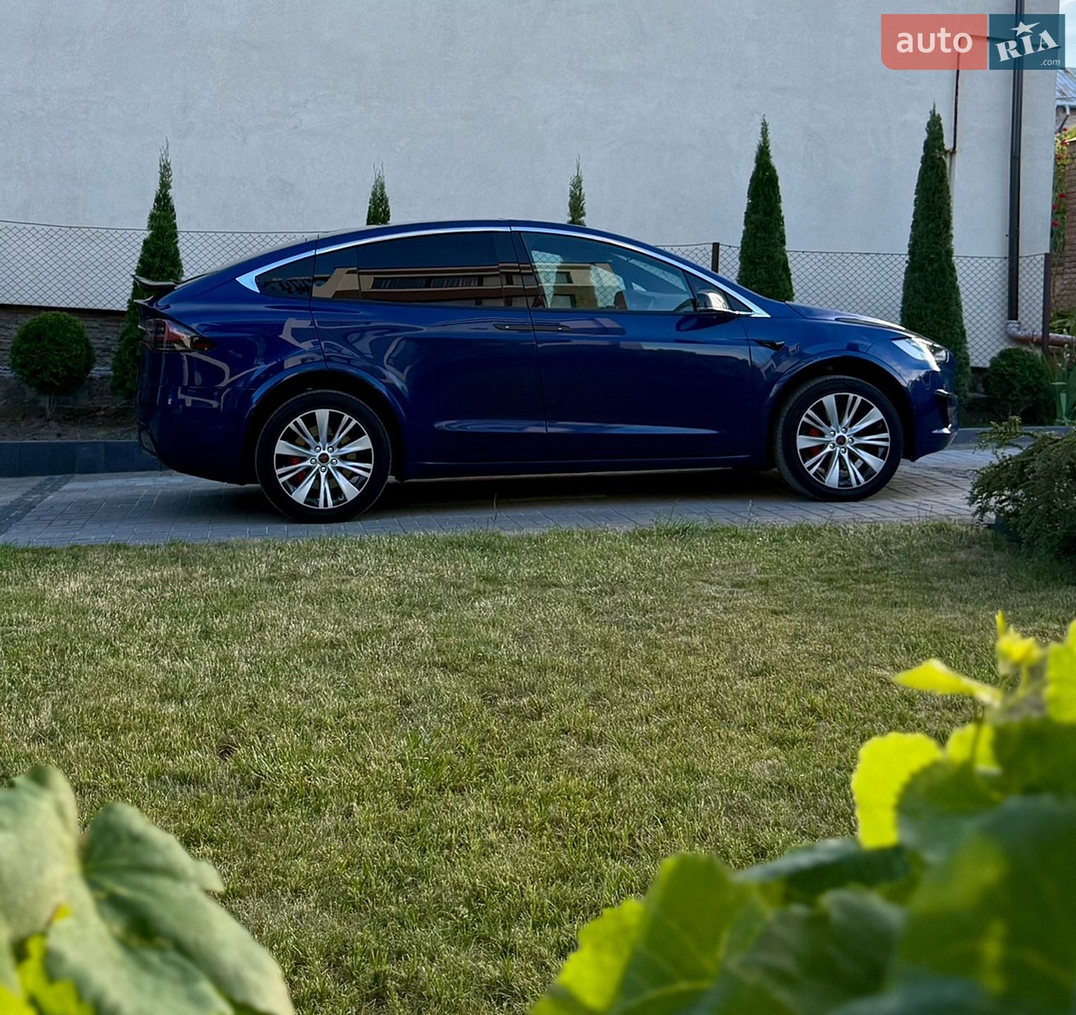 Tesla Model X 2016 VIN 5YJXCBE22GF002663 фото оголошення 7 з 45