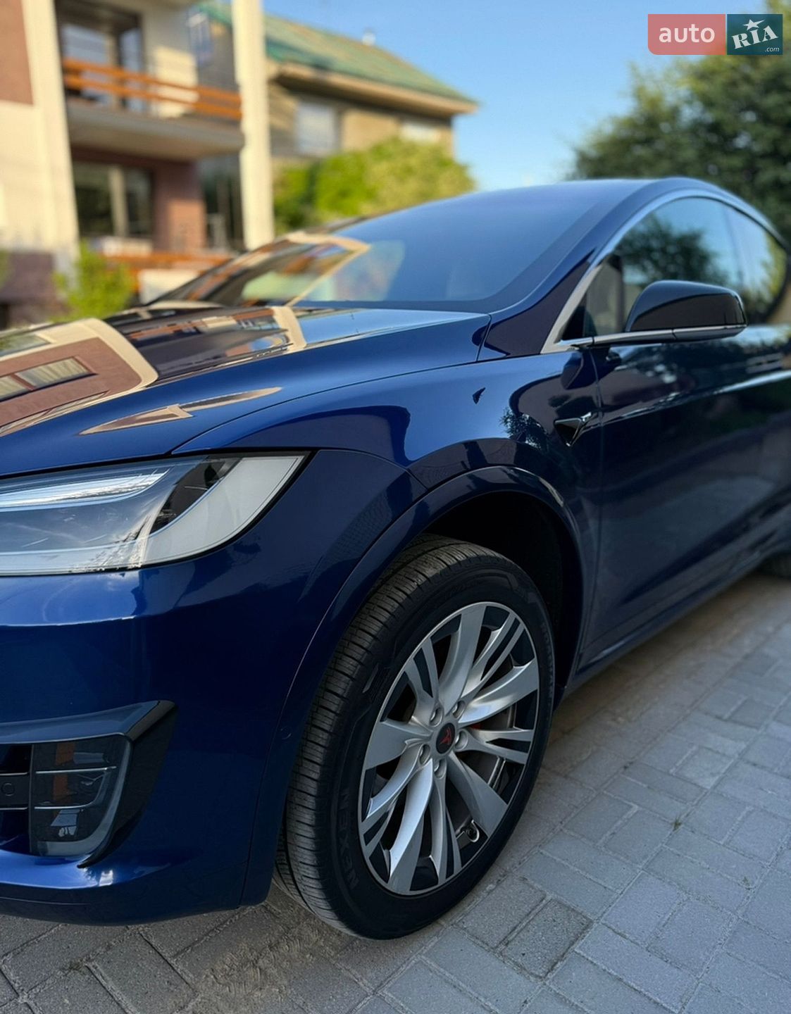 Tesla Model X 2016 VIN 5YJXCBE22GF002663 фото оголошення 10 з 45