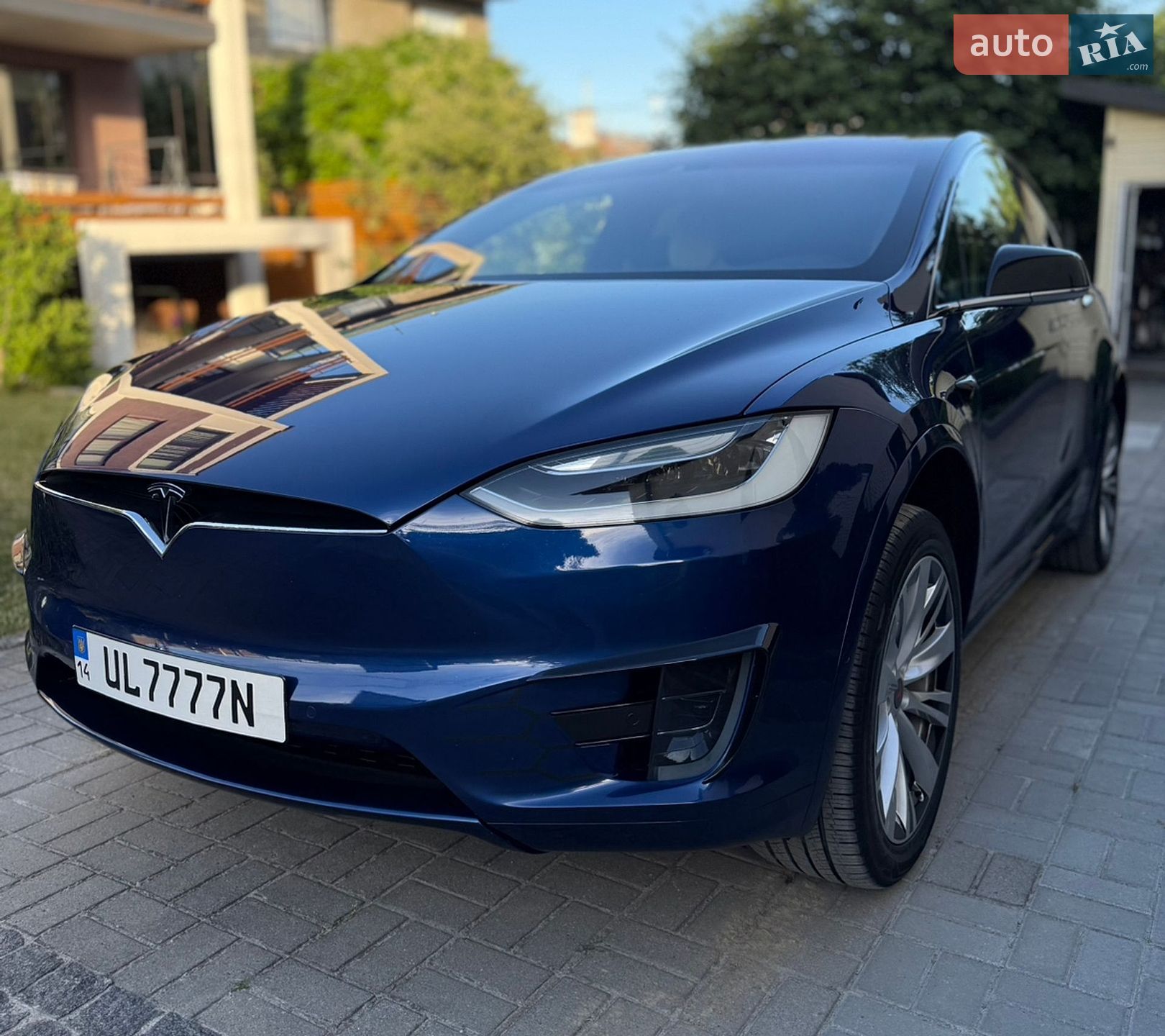 Tesla Model X 2016 VIN 5YJXCBE22GF002663 фото оголошення 2 з 45