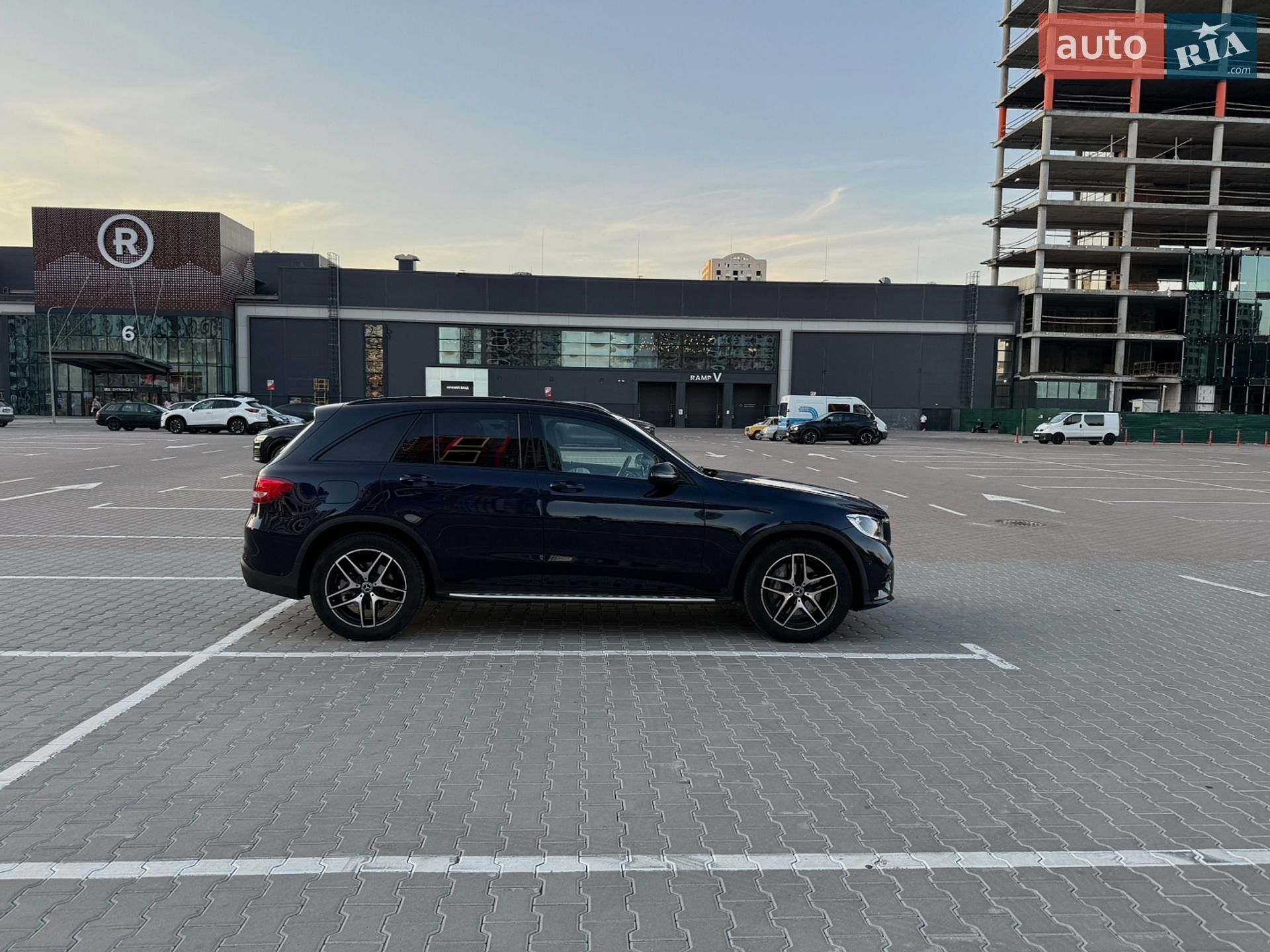 Mercedes-Benz GLC-Class 2018 VIN WDC2539091F421677 фото оголошення 7 з 16