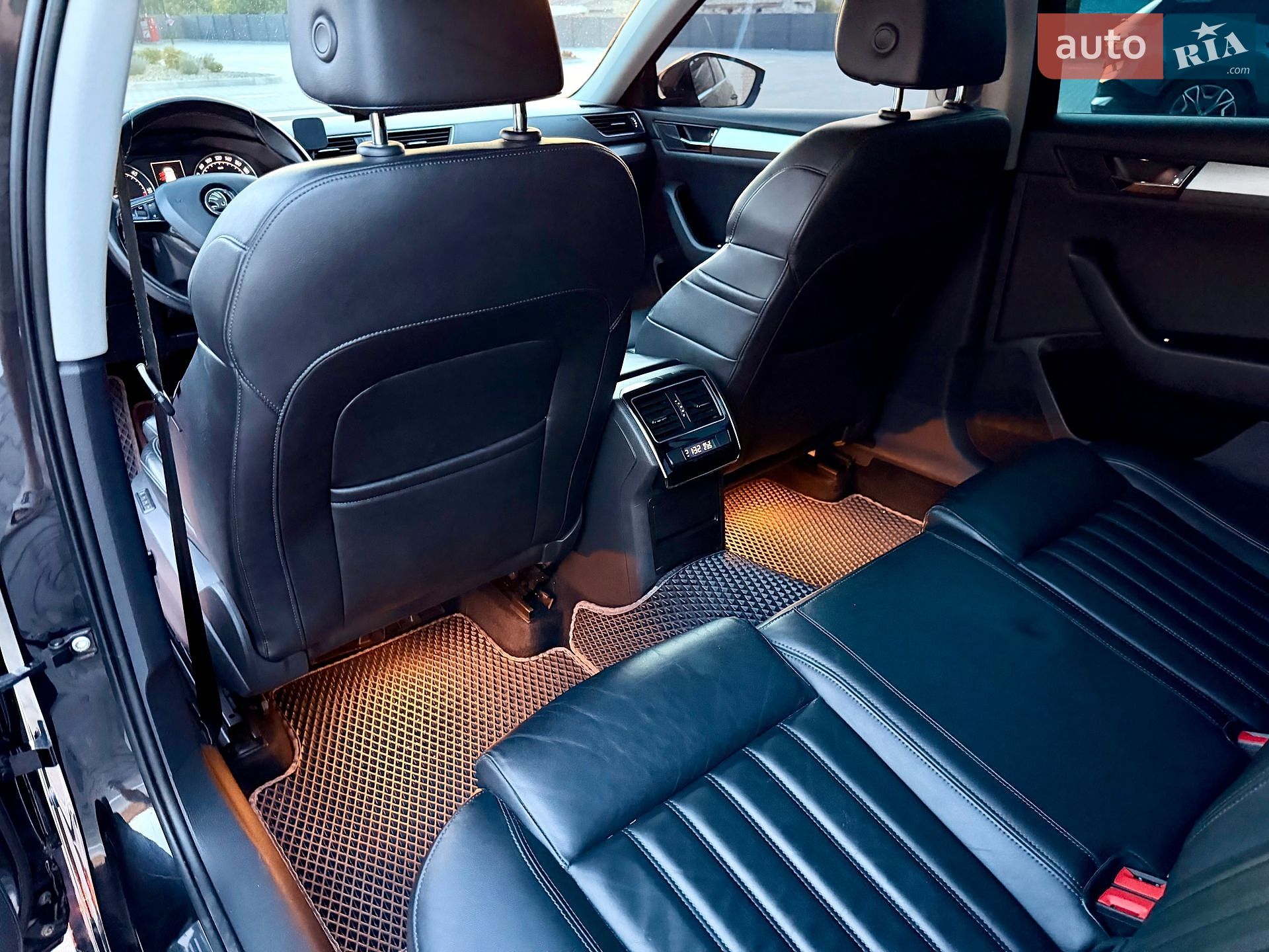 Skoda Superb 2015 VIN TMBJG7NP5G7027534 фото оголошення 25 з 49
