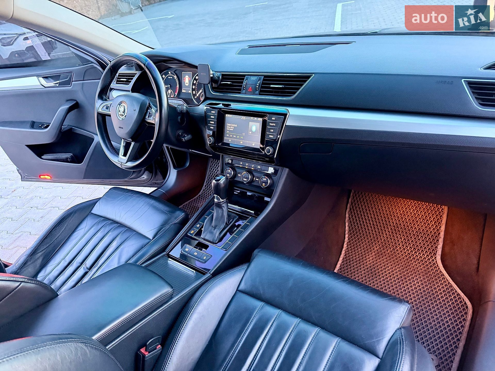 Skoda Superb 2015 VIN TMBJG7NP5G7027534 фото оголошення 27 з 49
