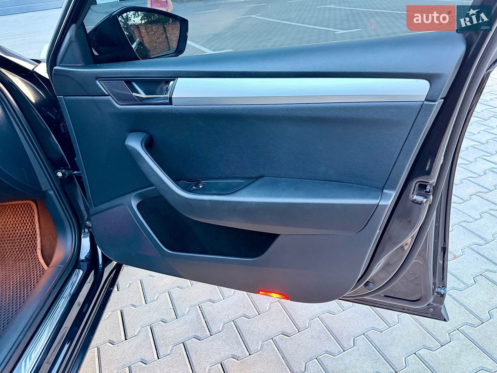 Skoda Superb 2015 VIN TMBJG7NP5G7027534 фото оголошення 31 з 49