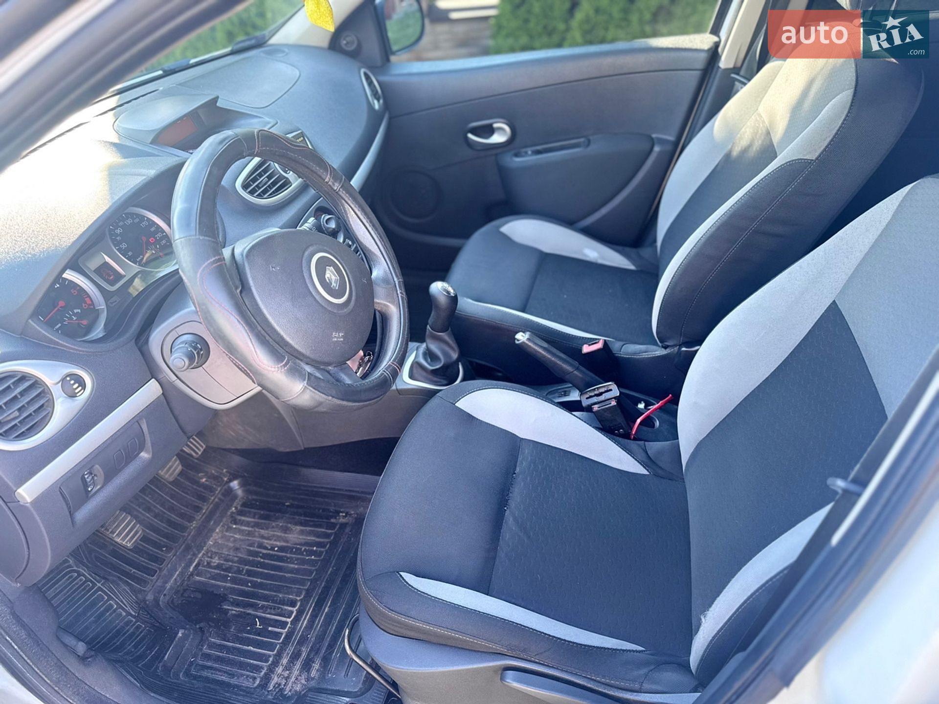 Renault Clio 2011 VIN VF1KR2H0H44802054 фото оголошення 21 з 23