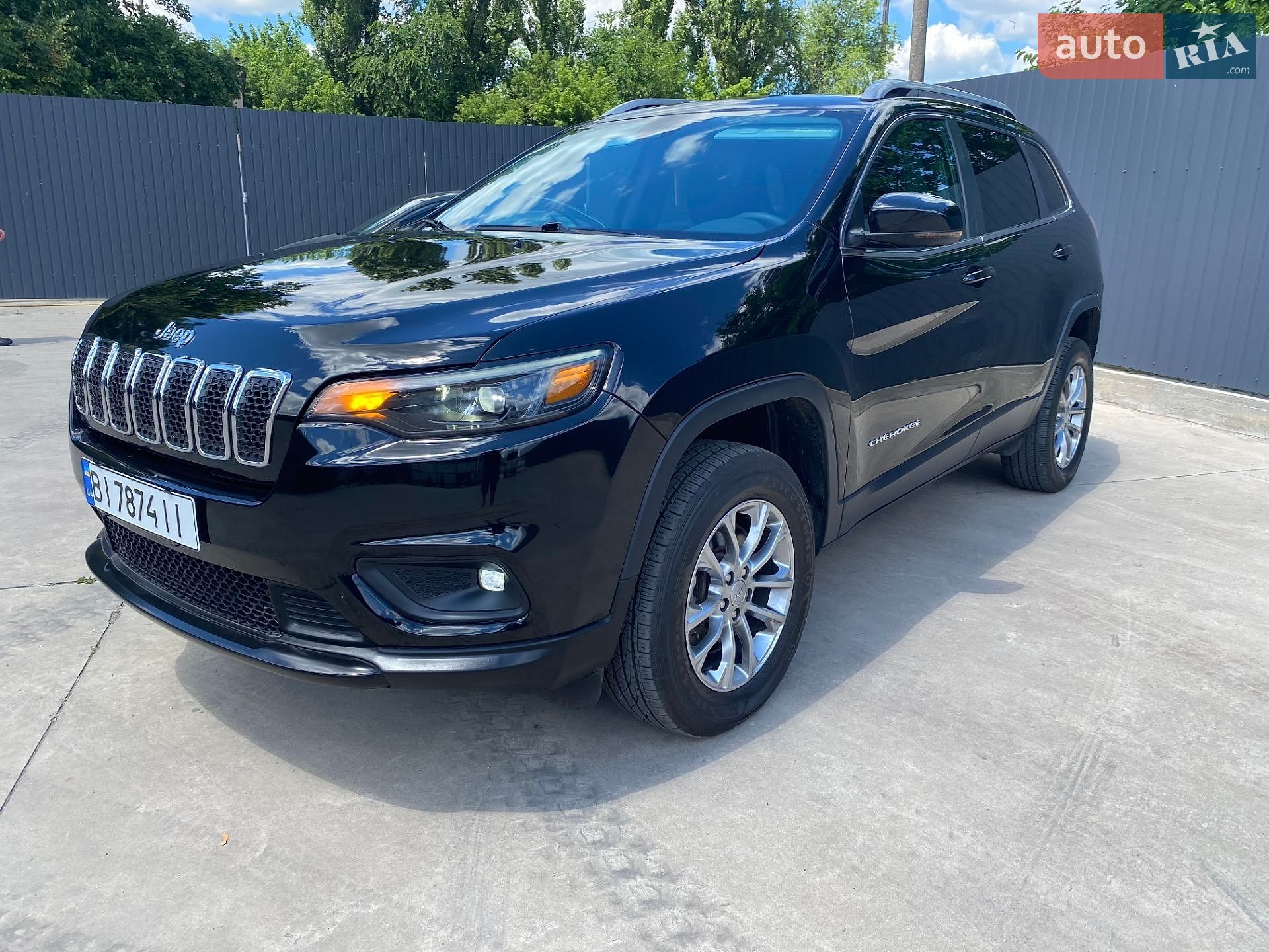 Jeep Cherokee 2021 VIN 1C4PJMMX2MD236531 фото оголошення 10 з 25