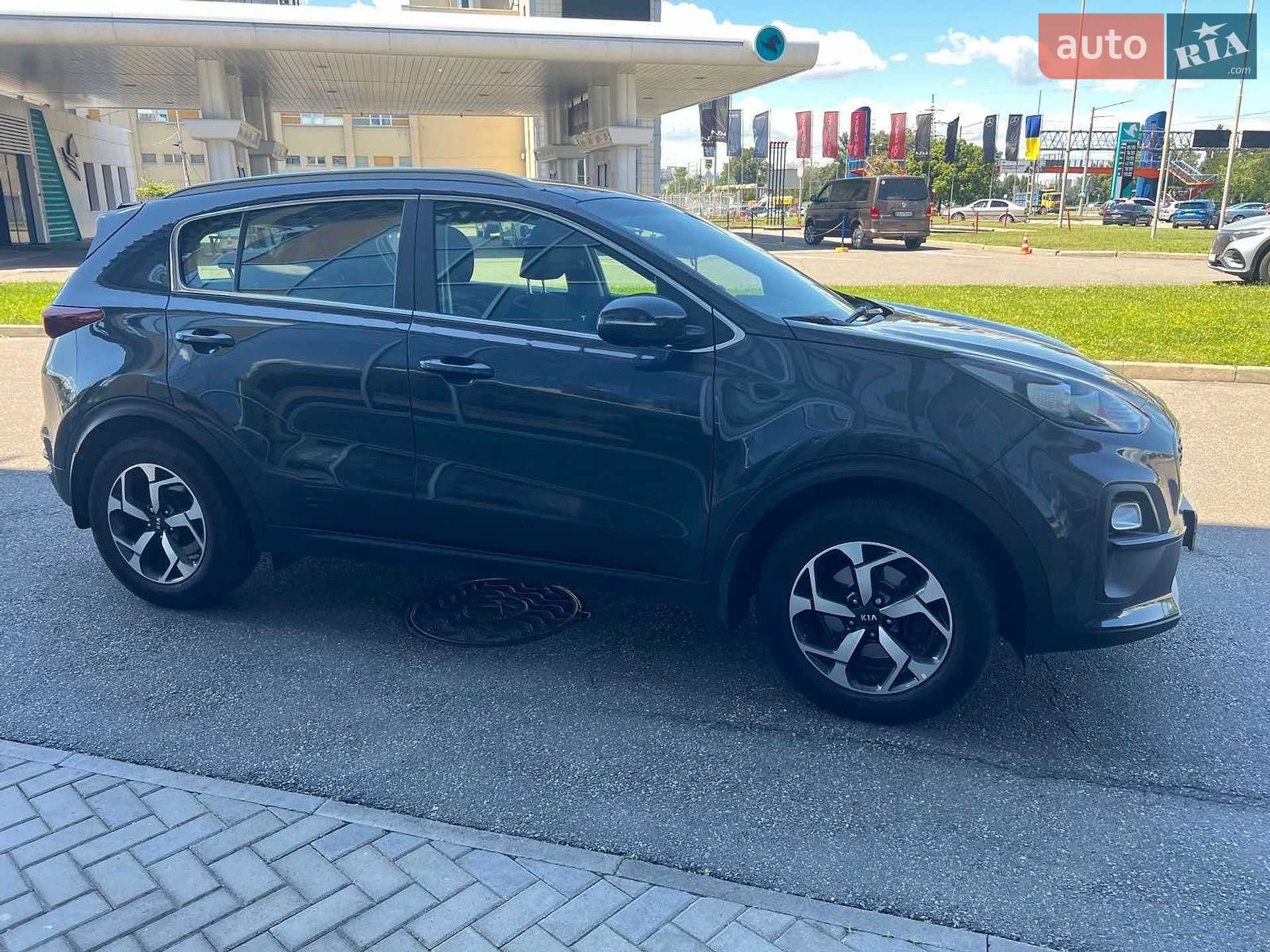 Kia Sportage 2021 VIN U5YPG814BML144408 фото оголошення 2 з 12