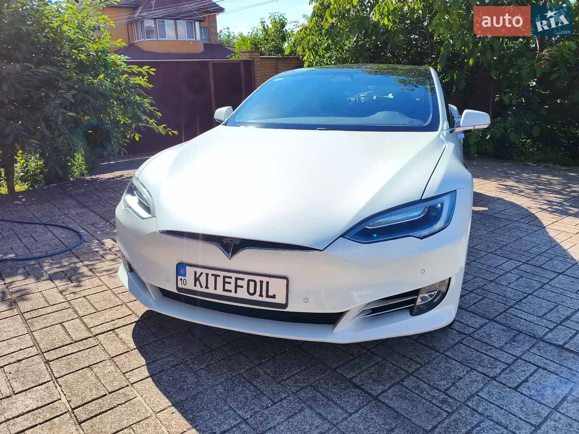 Tesla Model S 2018 VIN 5YJSA1E29JF281840 фото оголошення 26 з 28