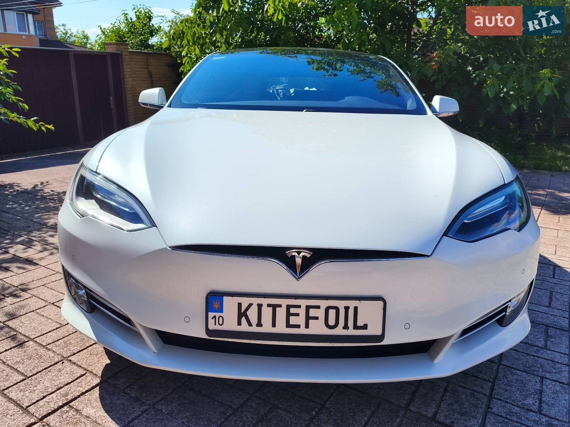 Tesla Model S 2018 VIN 5YJSA1E29JF281840 фото оголошення 27 з 28