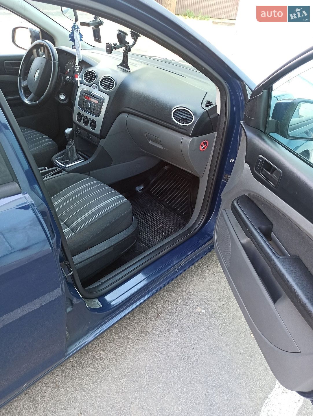 Ford Focus 2010 VIN WF0SXXGCDSAY61825 фото оголошення 7 з 11