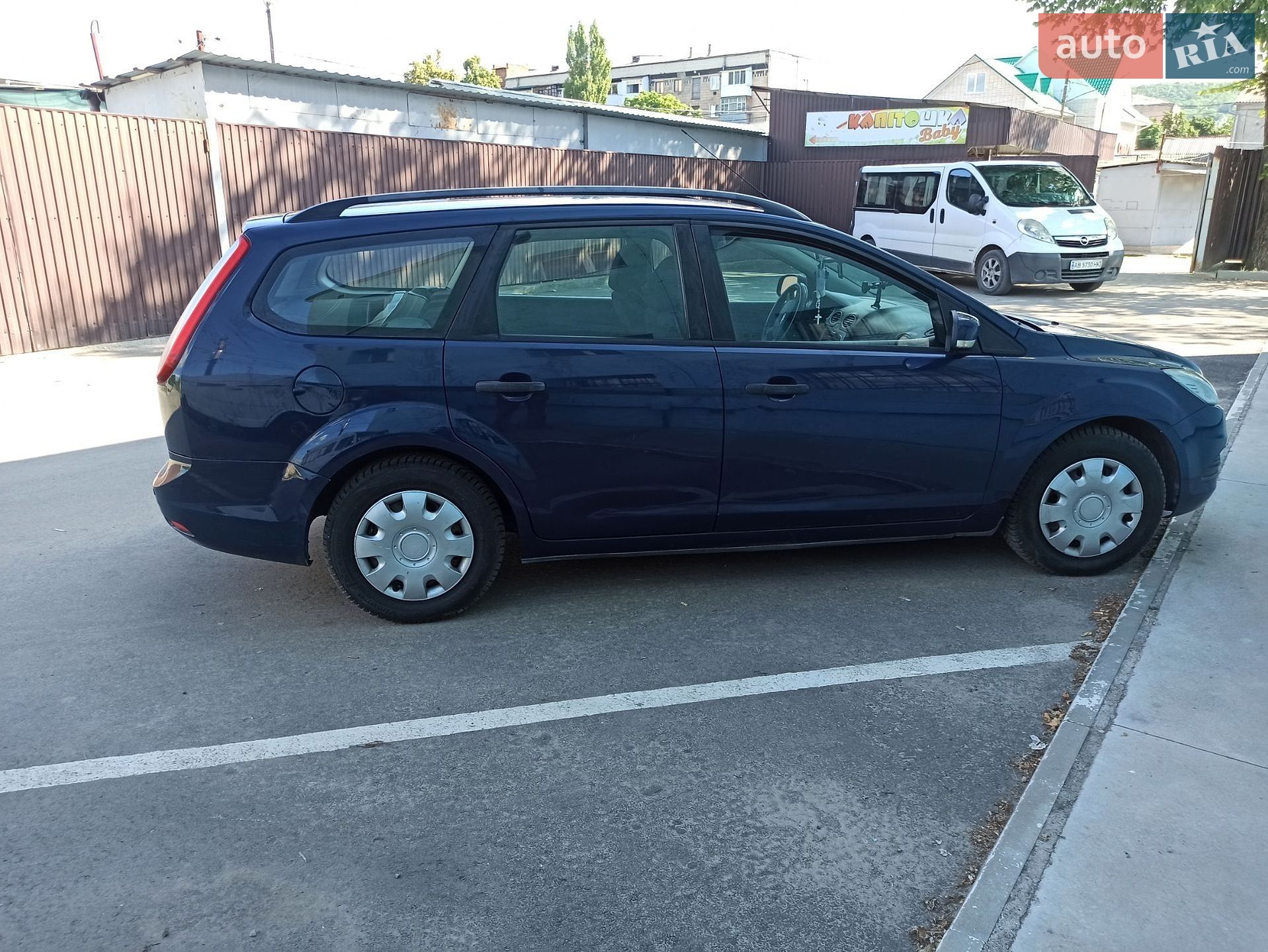 Ford Focus 2010 VIN WF0SXXGCDSAY61825 фото оголошення 2 з 11