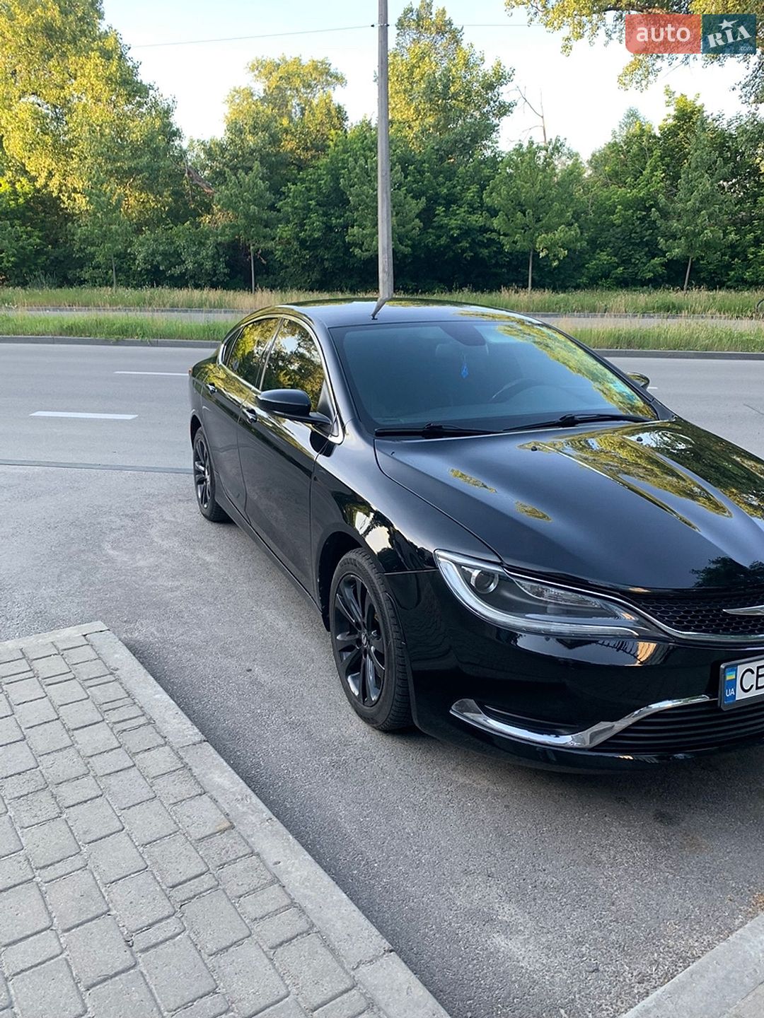 Chrysler 200 2015 VIN 1C3CCCAB3FN675590 фото оголошення 2 з 4