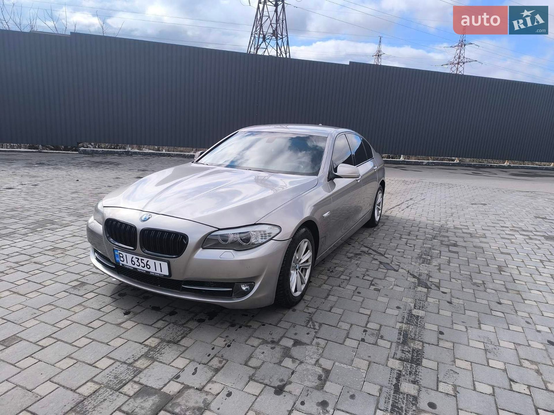BMW 5 Series 2011 VIN WBAFP31090C622887 фото оголошення 2 з 35