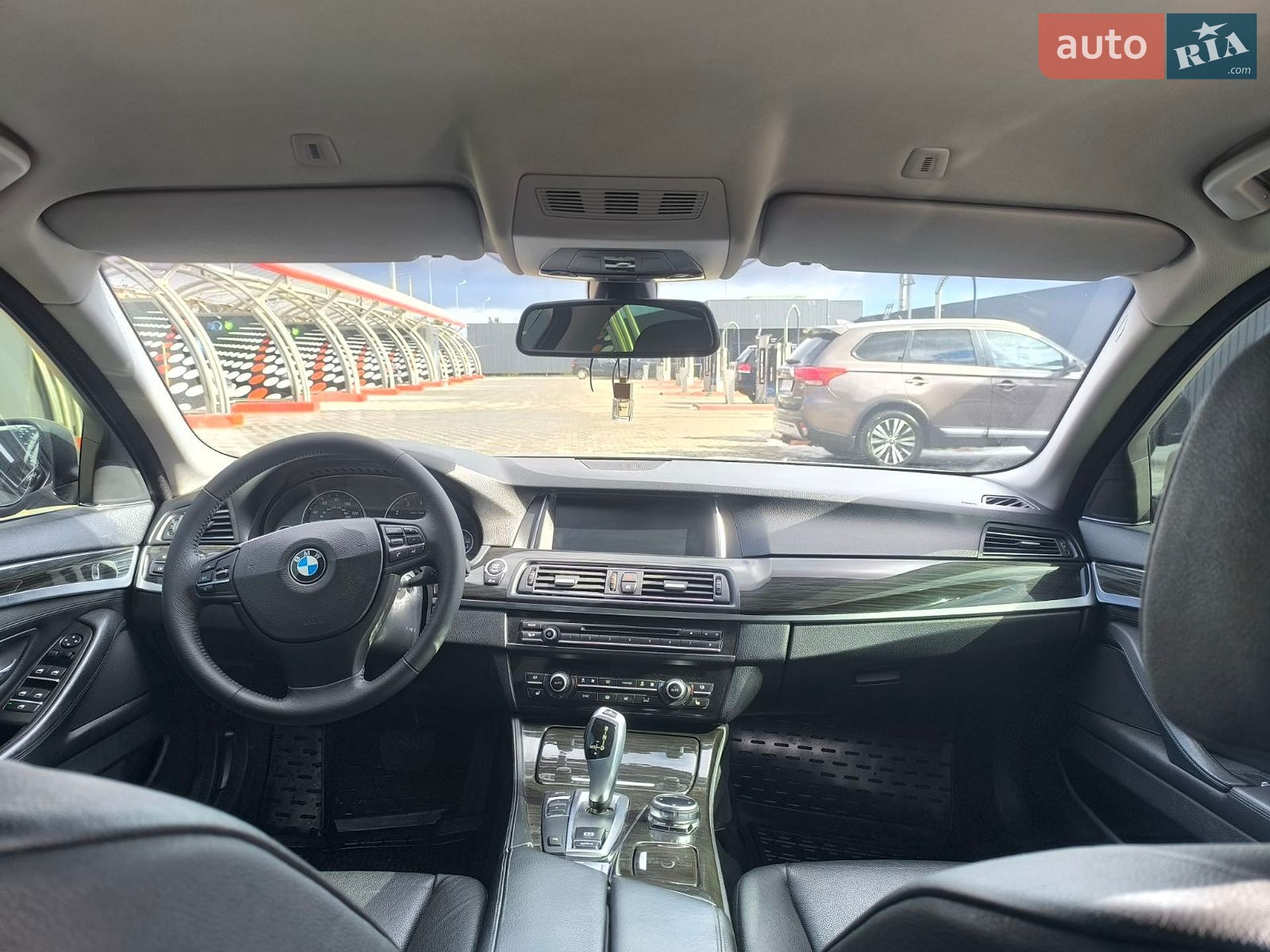 BMW 5 Series 2011 VIN WBAFP31090C622887 фото оголошення 26 з 35