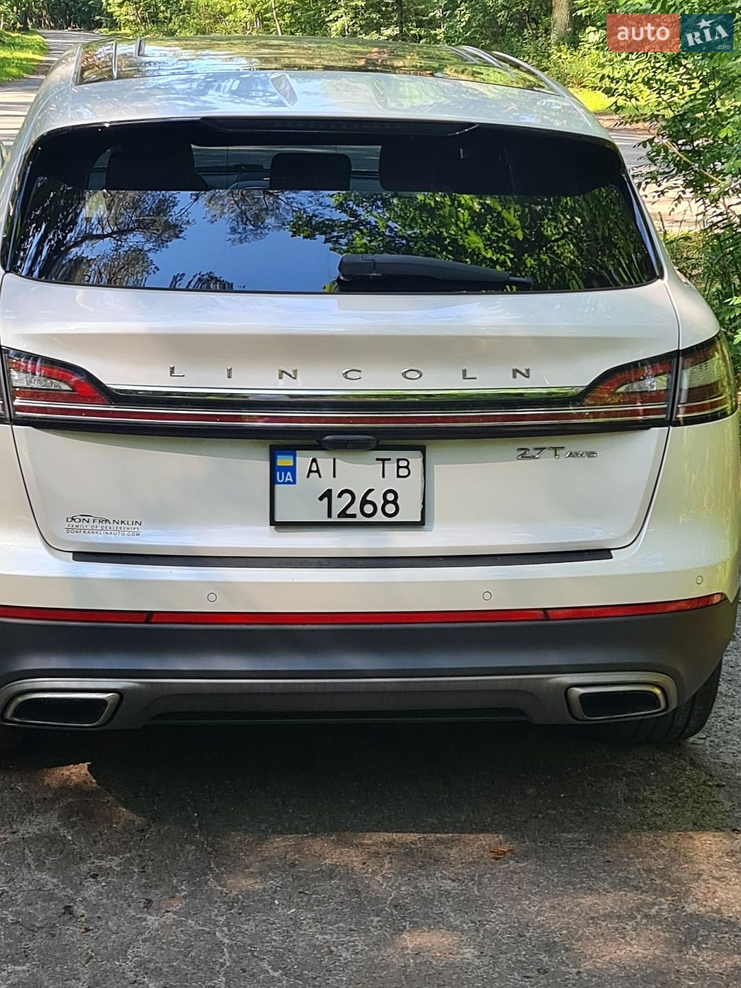 Lincoln Nautilus 2019 VIN 2LMPJ9JP2KBL32440 фото оголошення 8 з 18