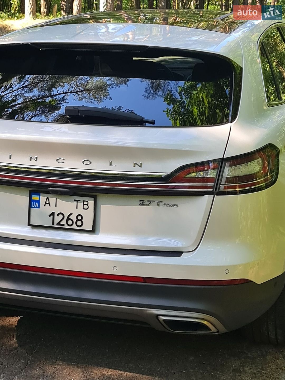 Lincoln Nautilus 2019 VIN 2LMPJ9JP2KBL32440 фото оголошення 9 з 18