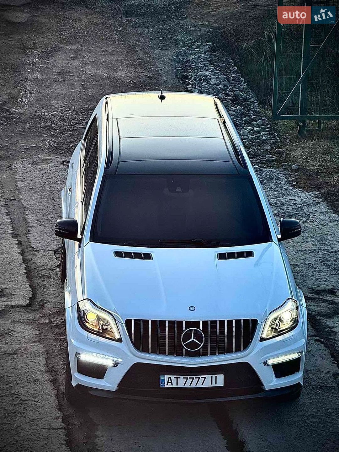Mercedes-Benz GL-Class 2014 VIN 4JGDF2EE4FA509569 фото оголошення 2 з 7