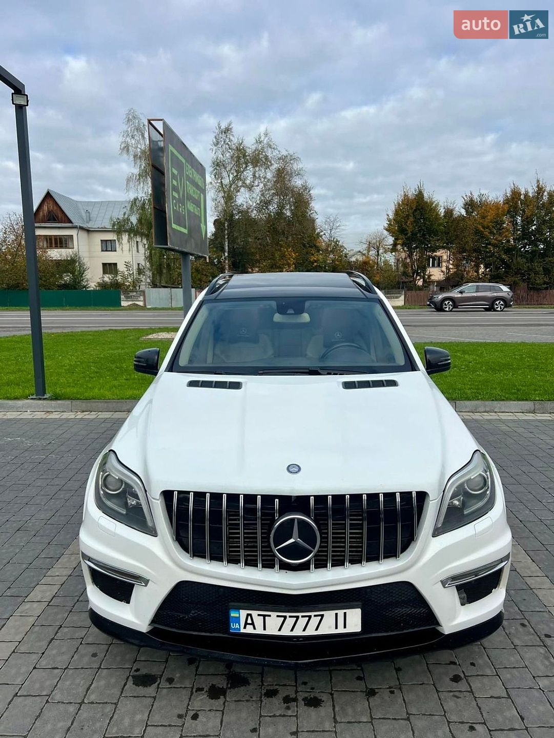 Mercedes-Benz GL-Class 2014 VIN 4JGDF2EE4FA509569 фото оголошення 4 з 7