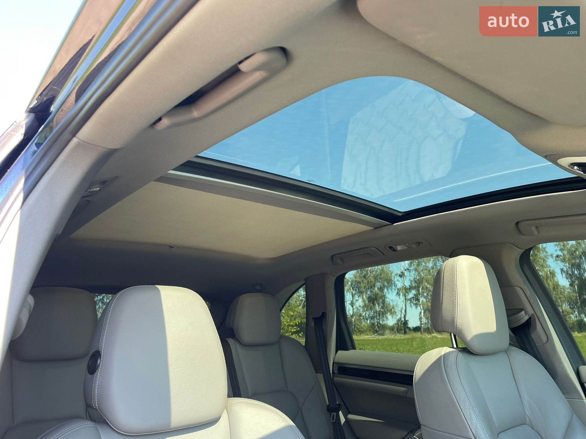 Porsche Cayenne 2011 VIN WP1AF2925CLA30034 фото оголошення 12 з 27