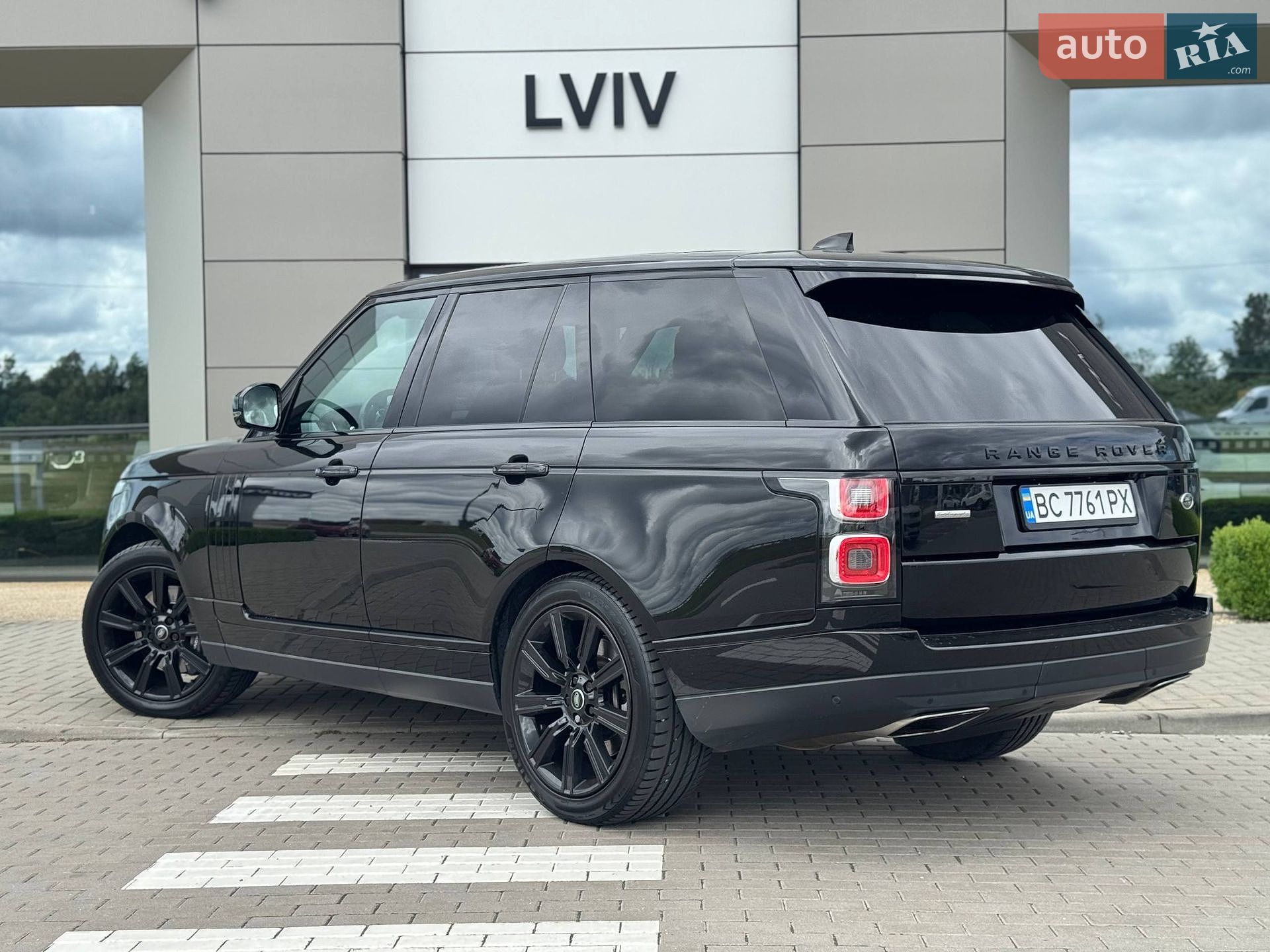 Land Rover Range Rover 2018 VIN SALGA2BJ3JA511073 фото оголошення 4 з 24