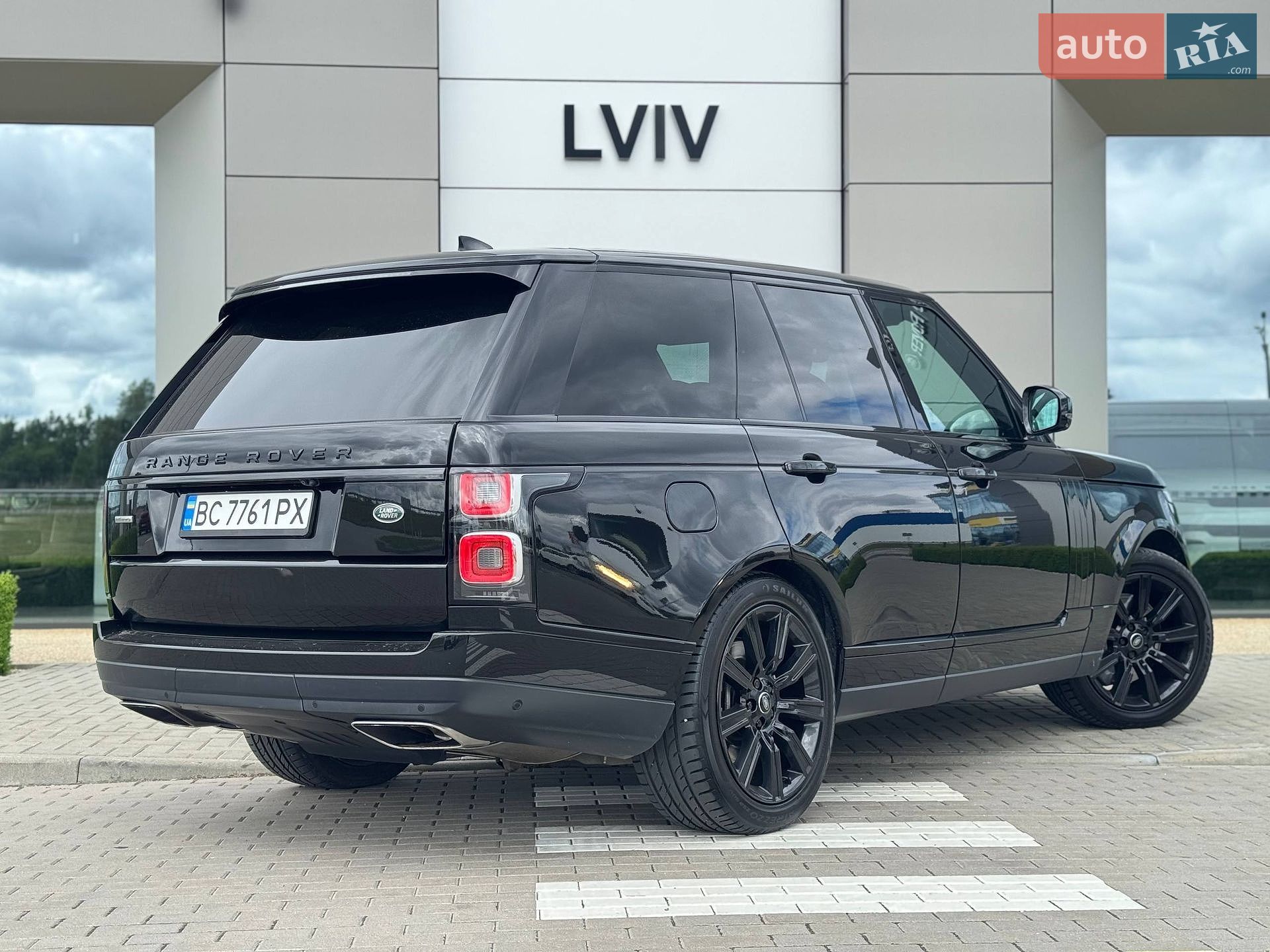 Land Rover Range Rover 2018 VIN SALGA2BJ3JA511073 фото оголошення 3 з 24