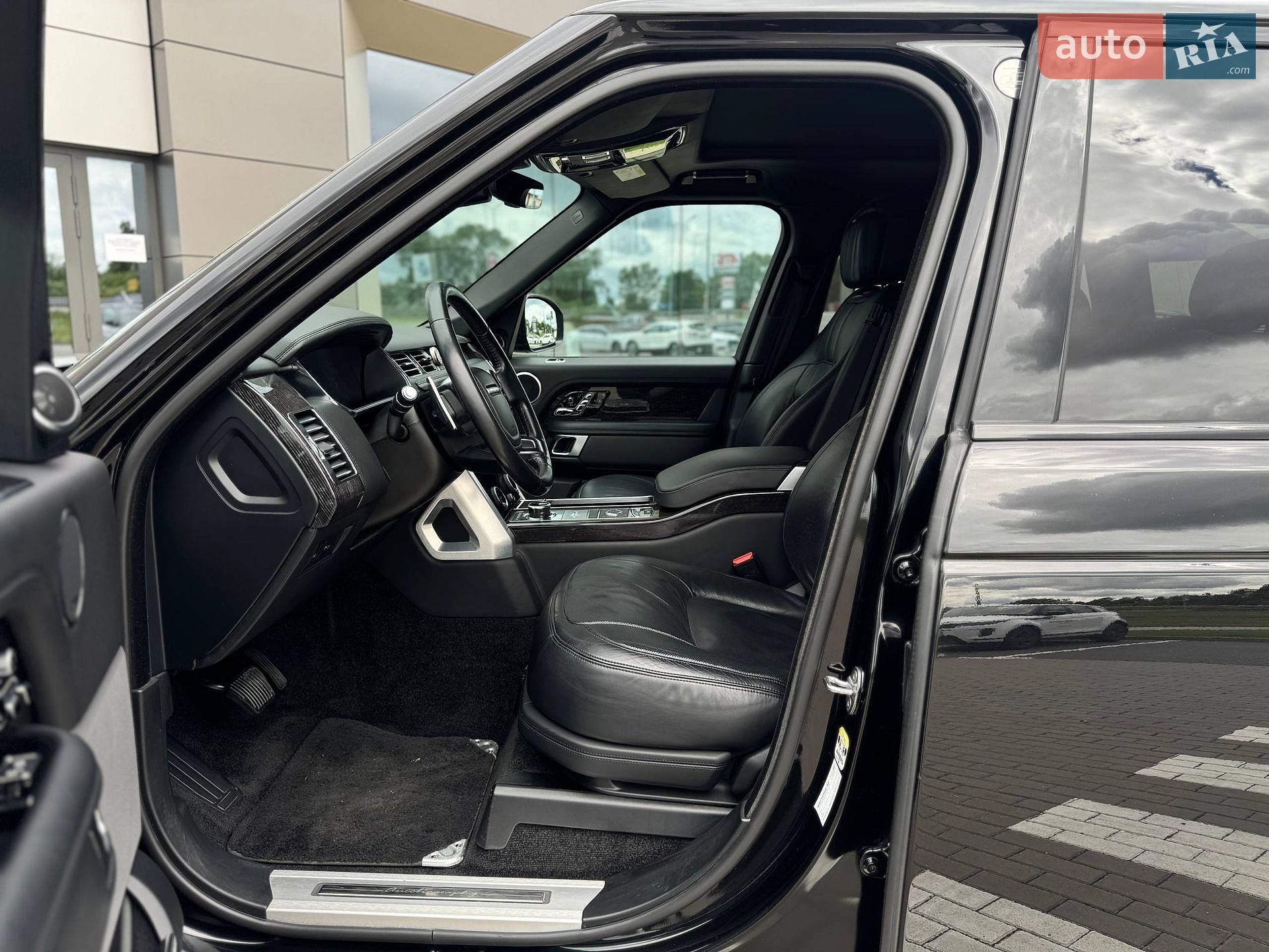 Land Rover Range Rover 2018 VIN SALGA2BJ3JA511073 фото оголошення 8 з 24