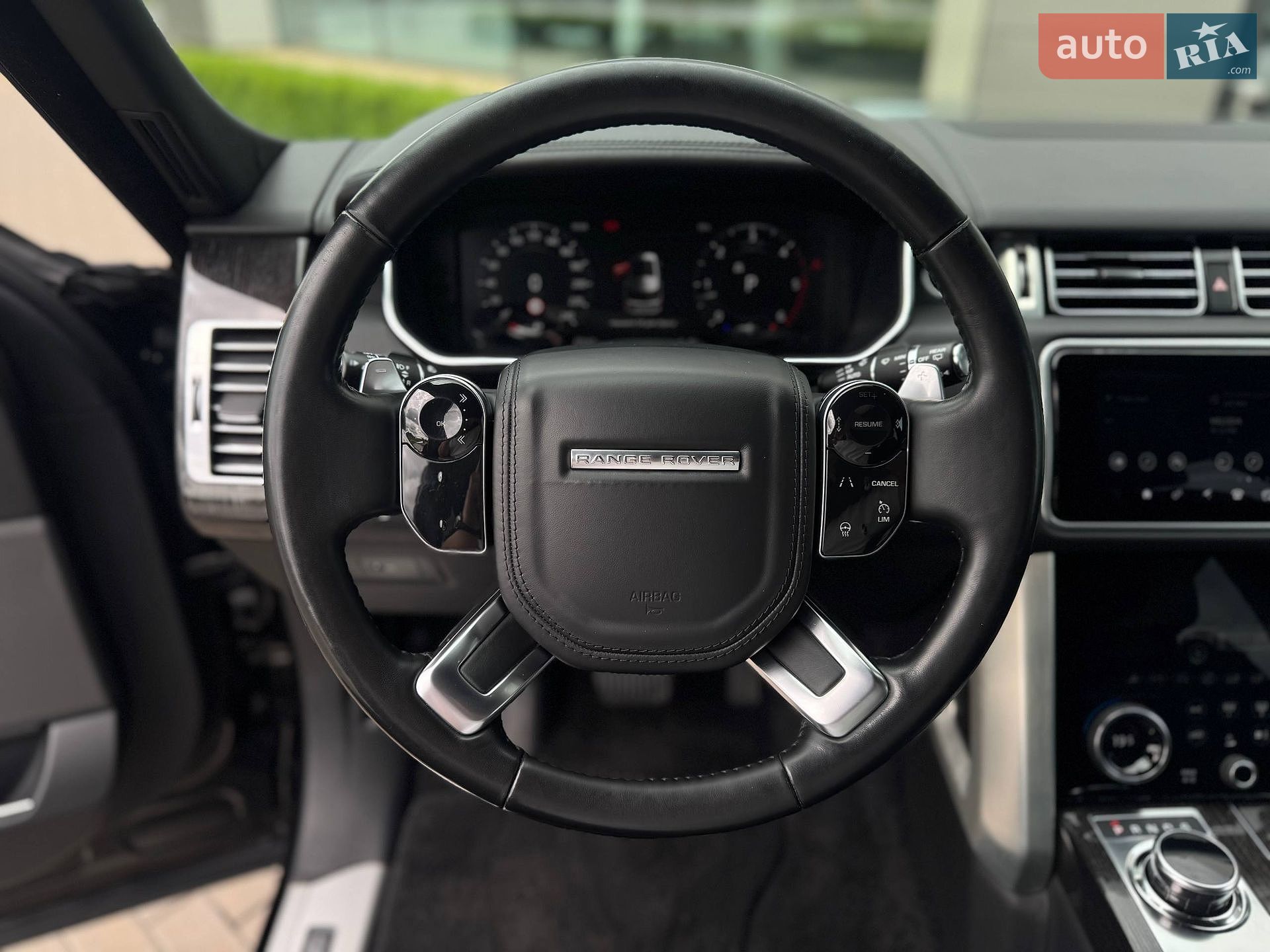 Land Rover Range Rover 2018 VIN SALGA2BJ3JA511073 фото оголошення 10 з 24