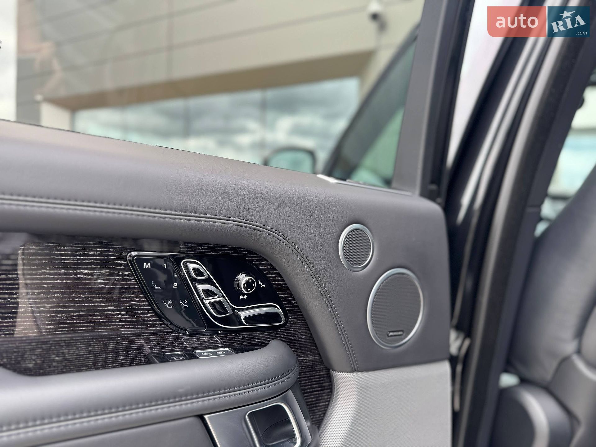 Land Rover Range Rover 2018 VIN SALGA2BJ3JA511073 фото оголошення 20 з 24