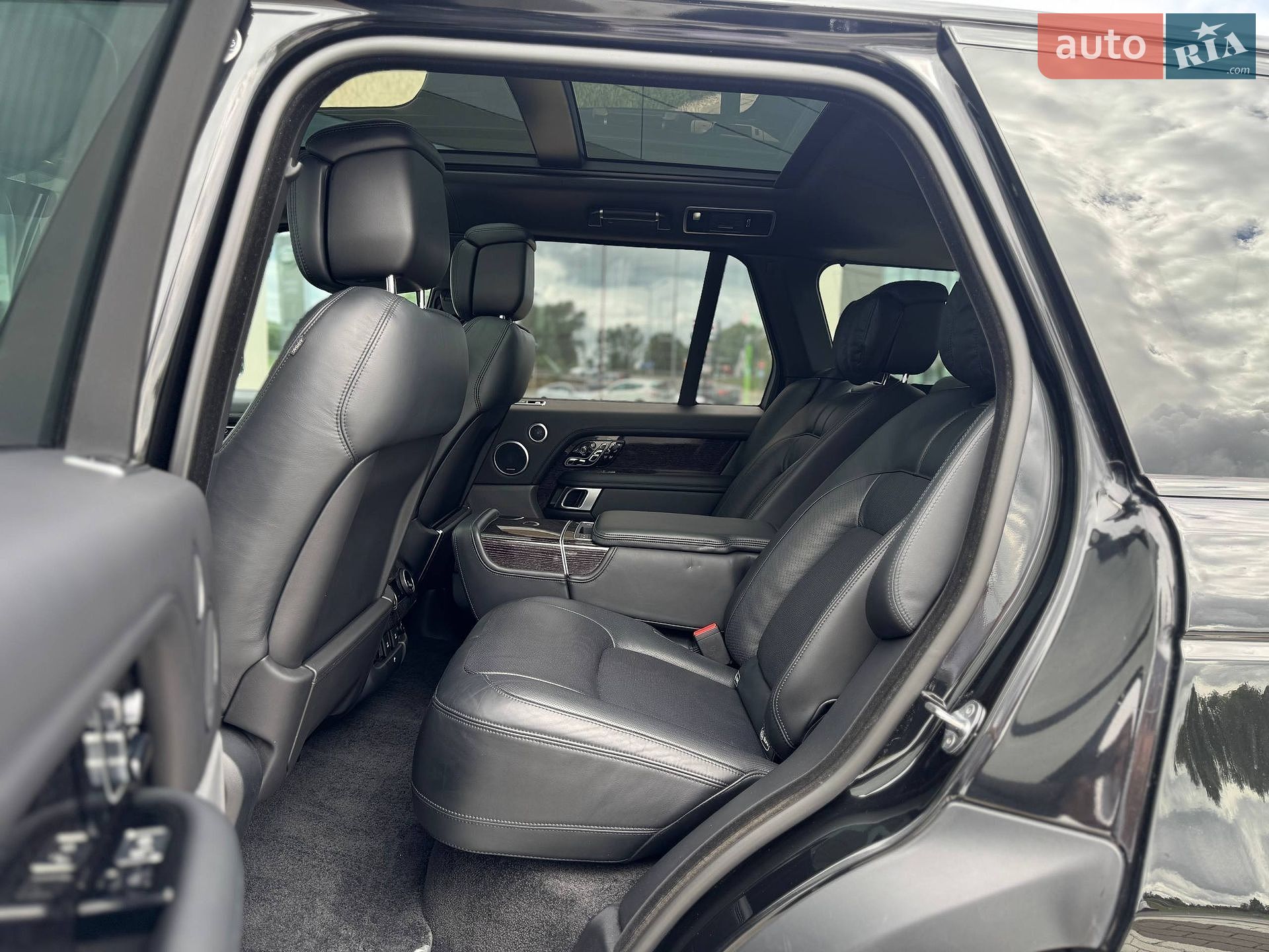 Land Rover Range Rover 2018 VIN SALGA2BJ3JA511073 фото оголошення 21 з 24