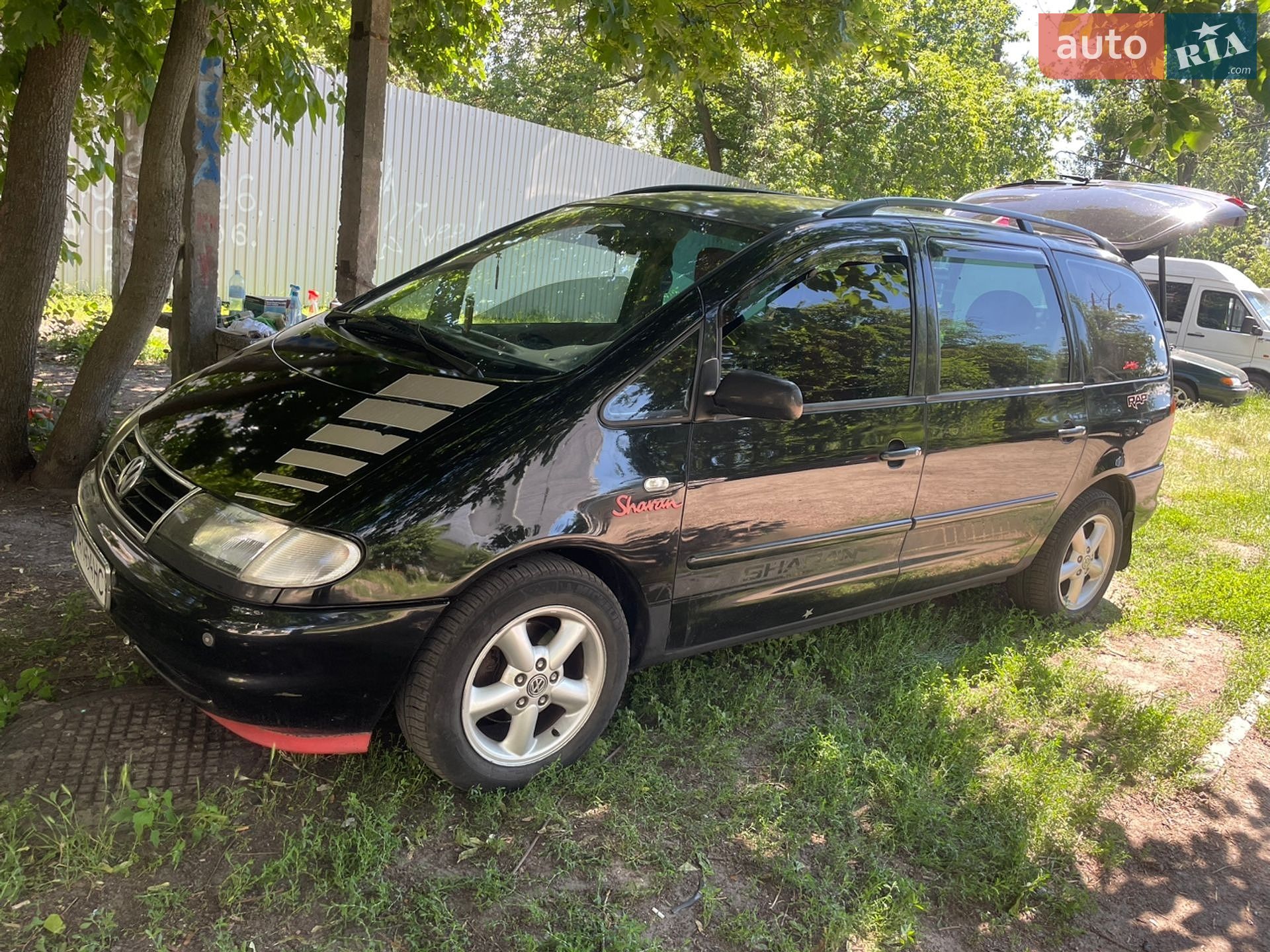 Volkswagen Sharan 1999 VIN WVWZZZ7MZYV023156 фото оголошення 2 з 16