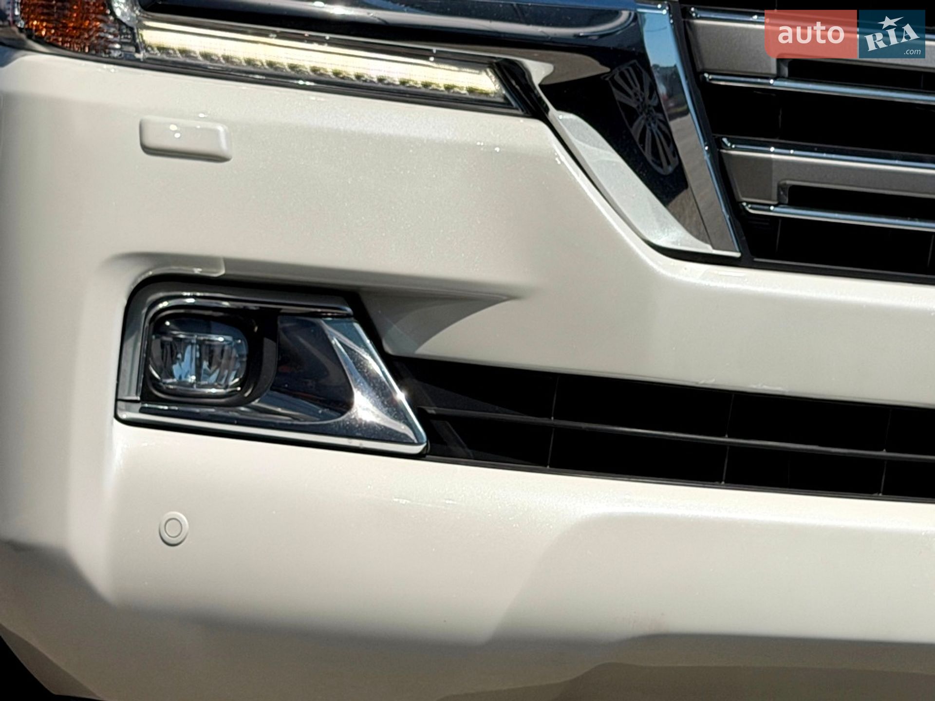 Toyota Land Cruiser 2021 VIN JTMCV05J804325651 фото оголошення 11 з 104