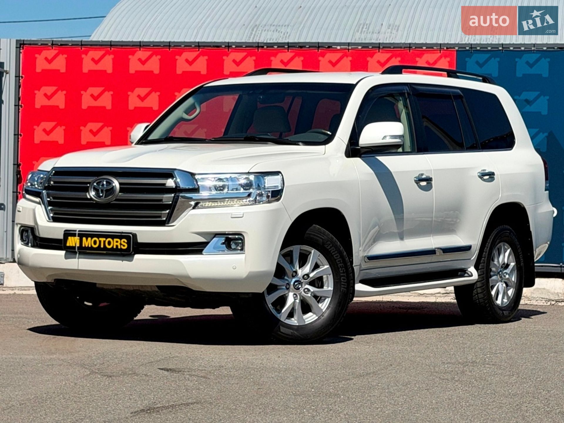 Toyota Land Cruiser 2021 VIN JTMCV05J804325651 фото оголошення 2 з 104