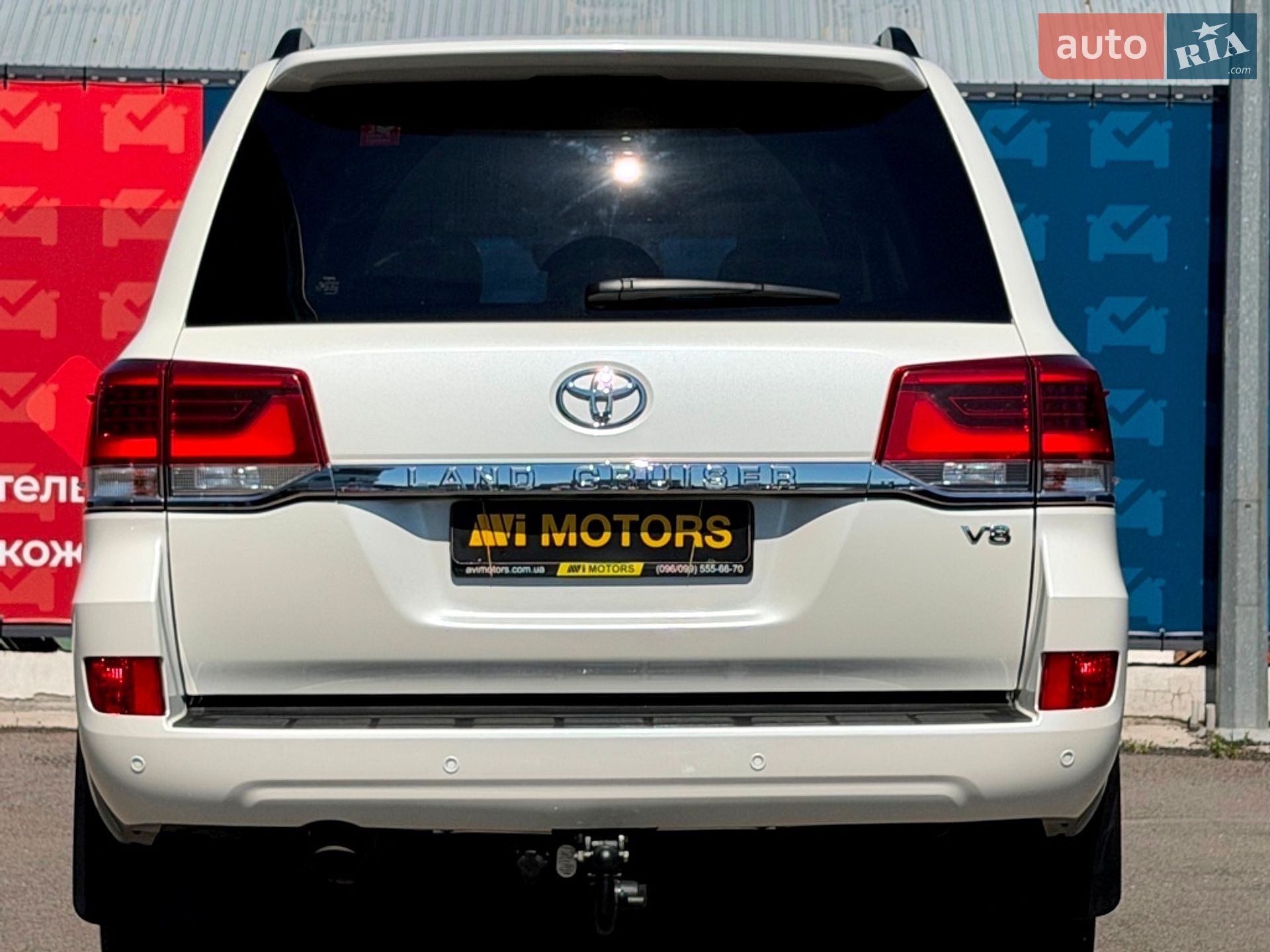 Toyota Land Cruiser 2021 VIN JTMCV05J804325651 фото оголошення 6 з 104