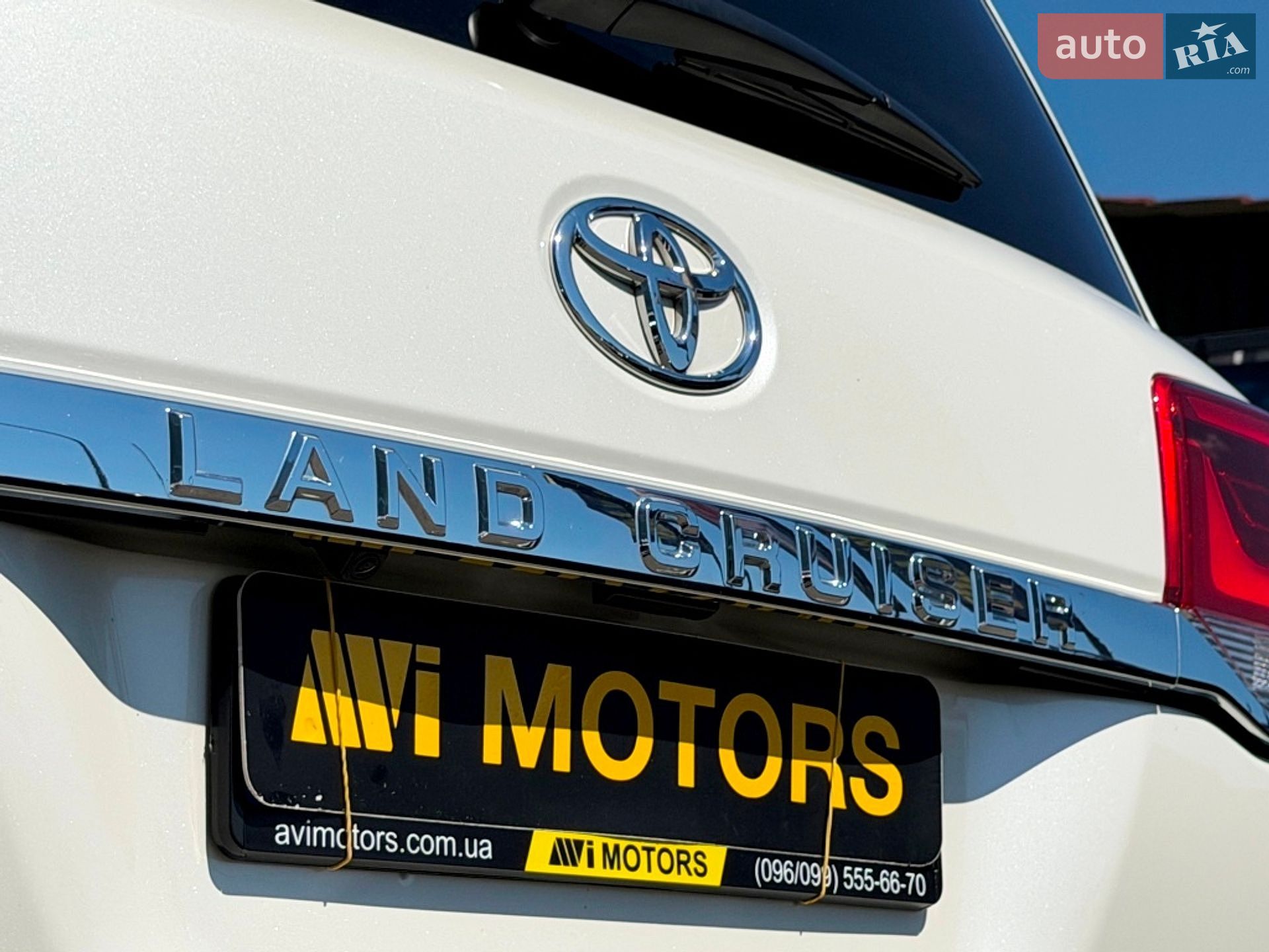 Toyota Land Cruiser 2021 VIN JTMCV05J804325651 фото оголошення 20 з 104