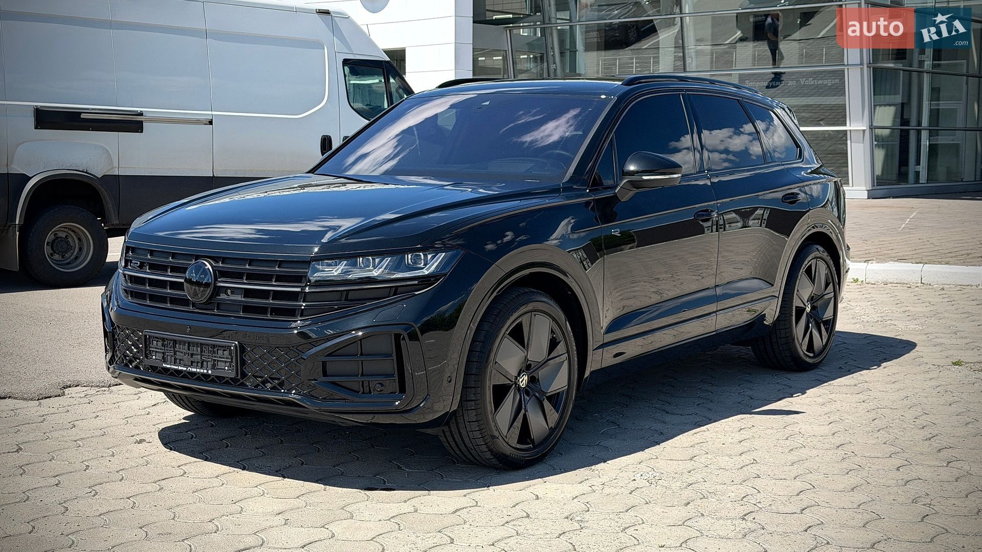 Volkswagen Touareg 2025 VIN WVGZZZCR1SD011852 фото оголошення 3 з 80