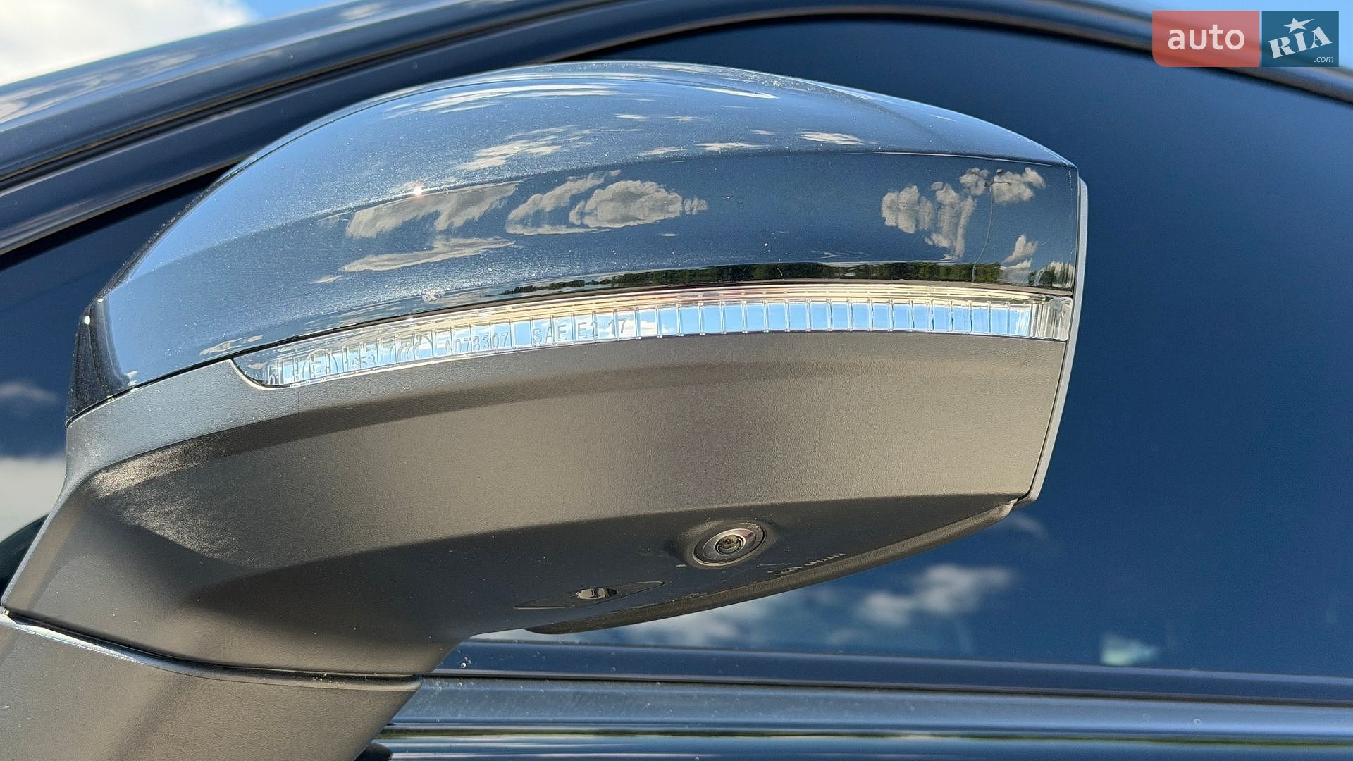 Volkswagen Touareg 2025 VIN WVGZZZCR1SD011852 фото оголошення 22 з 80