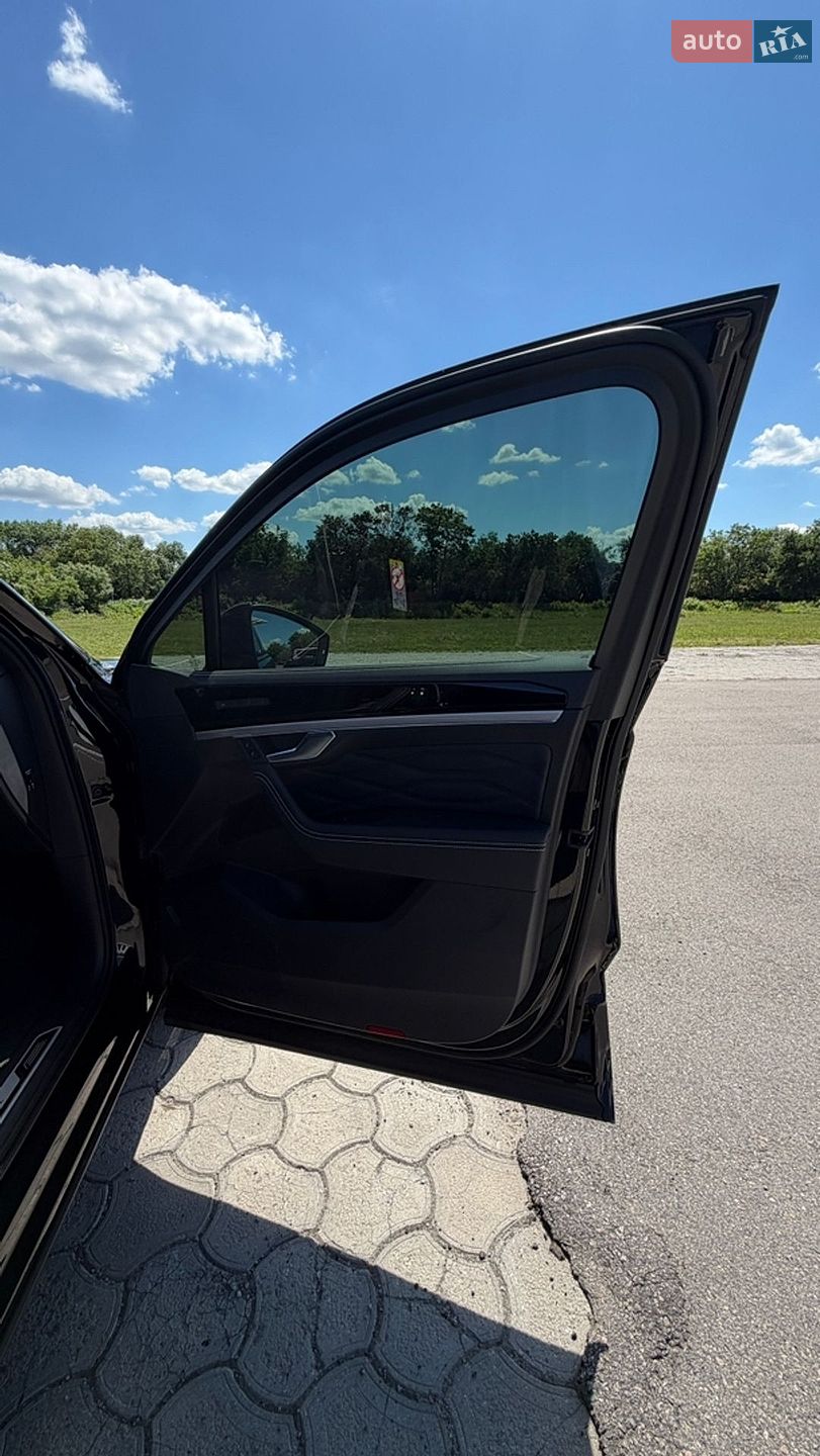 Volkswagen Touareg 2025 VIN WVGZZZCR1SD011852 фото оголошення 67 з 80