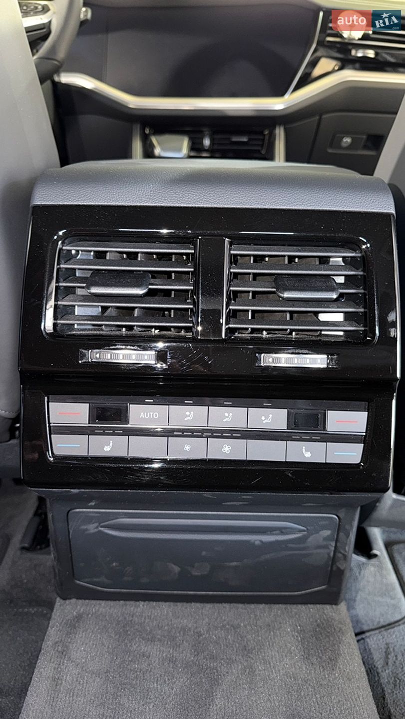 Volkswagen Touareg 2025 VIN WVGZZZCR1SD011852 фото оголошення 76 з 80