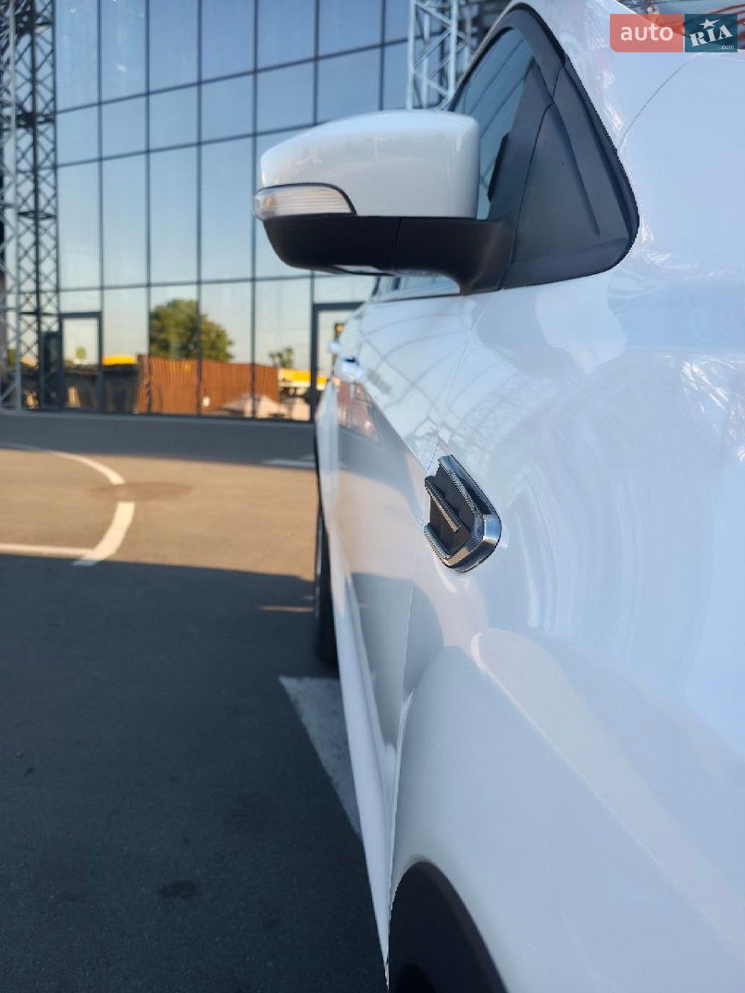 Ford Kuga 2019 VIN WF0AXXWPMAKP24725 фото оголошення 7 з 63