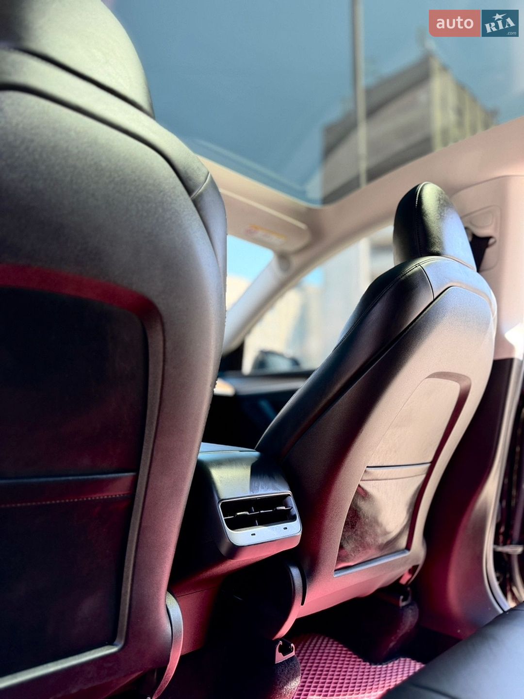 Tesla Model Y 2024 VIN XP7YGCER2RB515991 фото оголошення 10 з 14