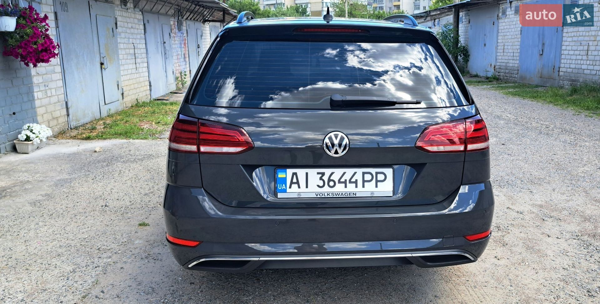 Volkswagen Golf 2018 VIN WVWZZZAUZJP602028 фото оголошення 8 з 20