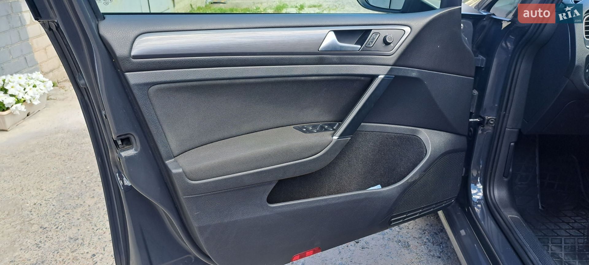 Volkswagen Golf 2018 VIN WVWZZZAUZJP602028 фото оголошення 11 з 20