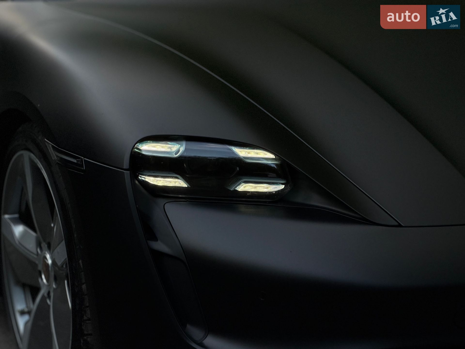 Porsche Taycan 2020 VIN WP0ZZZY1ZLSA68051 фото оголошення 5 з 64