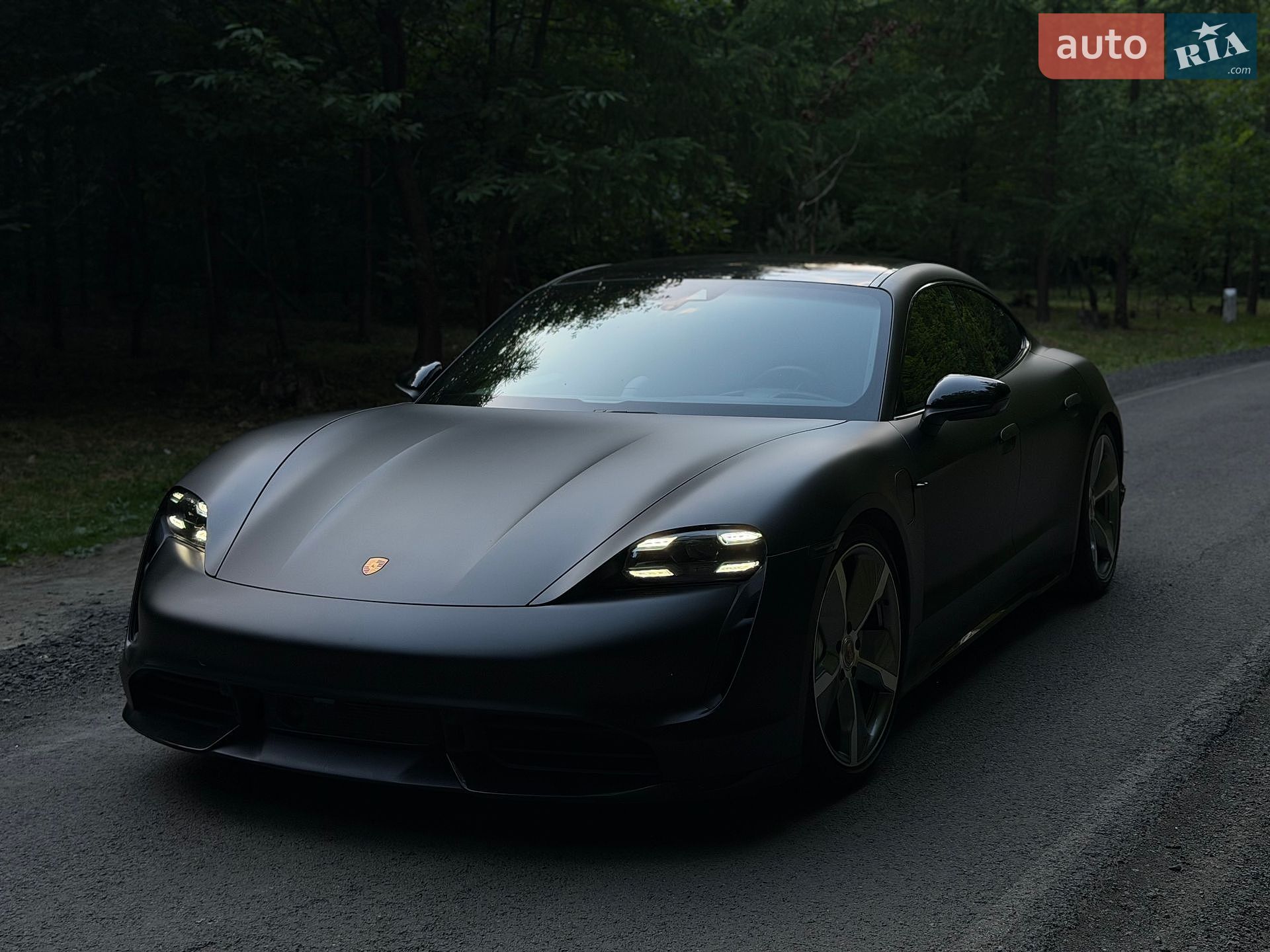 Porsche Taycan 2020 VIN WP0ZZZY1ZLSA68051 фото оголошення 2 з 64
