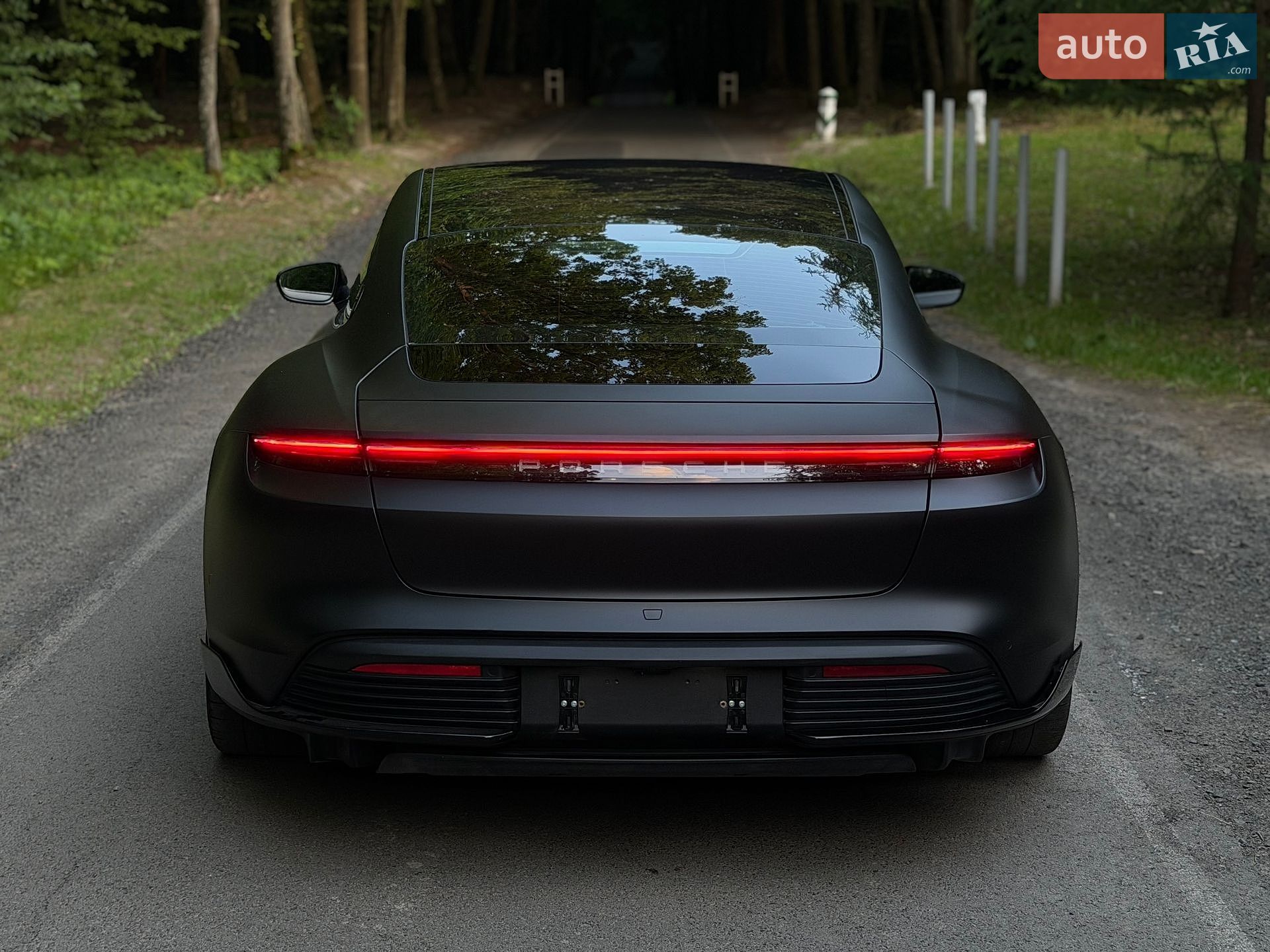 Porsche Taycan 2020 VIN WP0ZZZY1ZLSA68051 фото оголошення 14 з 64