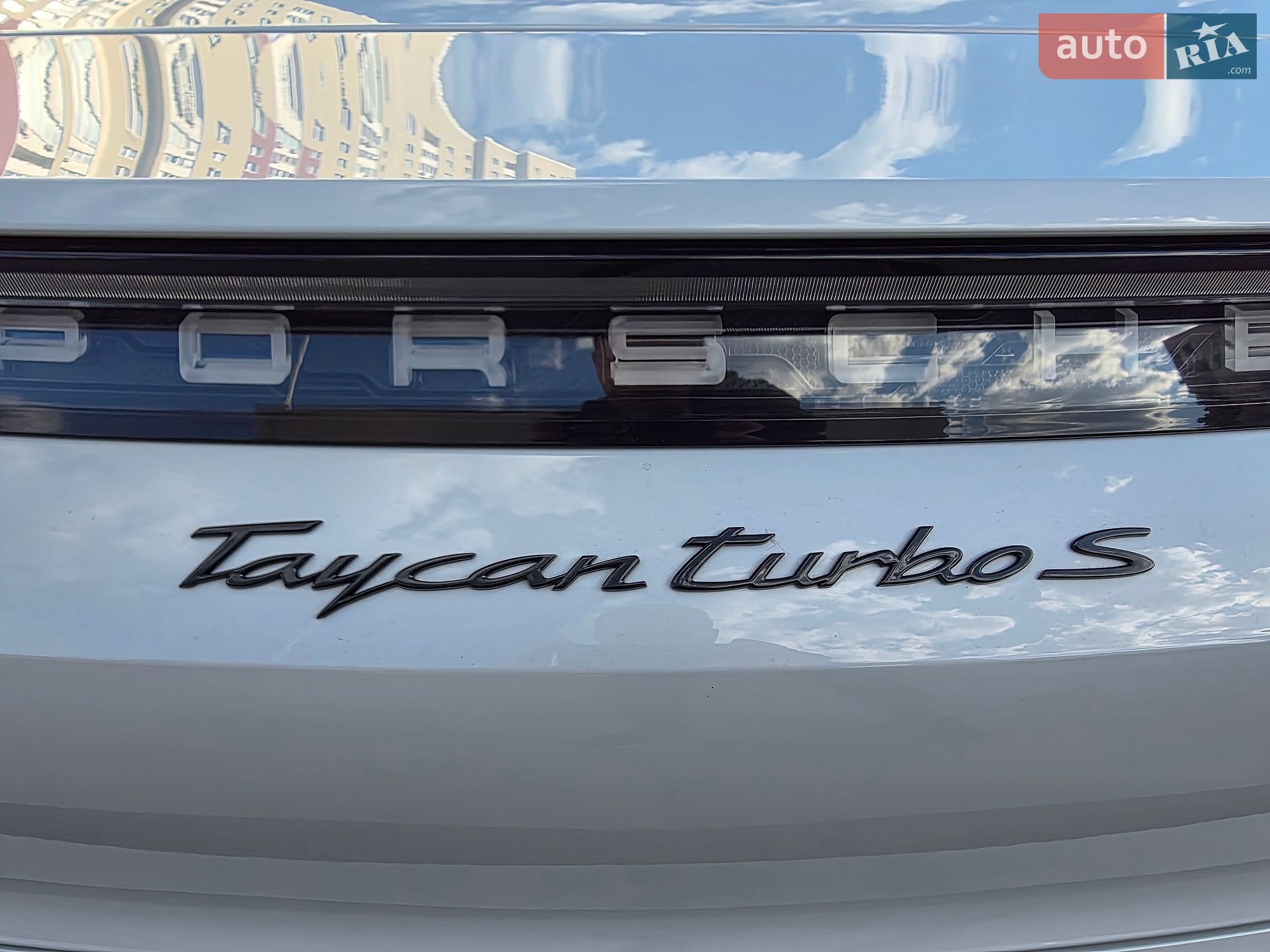 Porsche Taycan 2021 VIN WP0ZZZY1ZMSA57857 фото оголошення 12 з 44