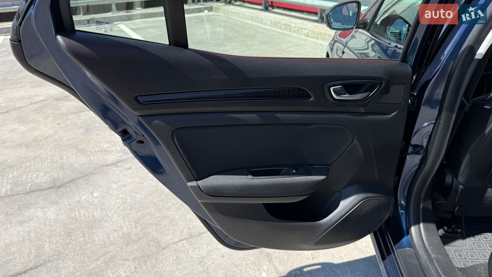 Renault Megane 2017 VIN VF1RFB00157481181 фото оголошення 35 з 62